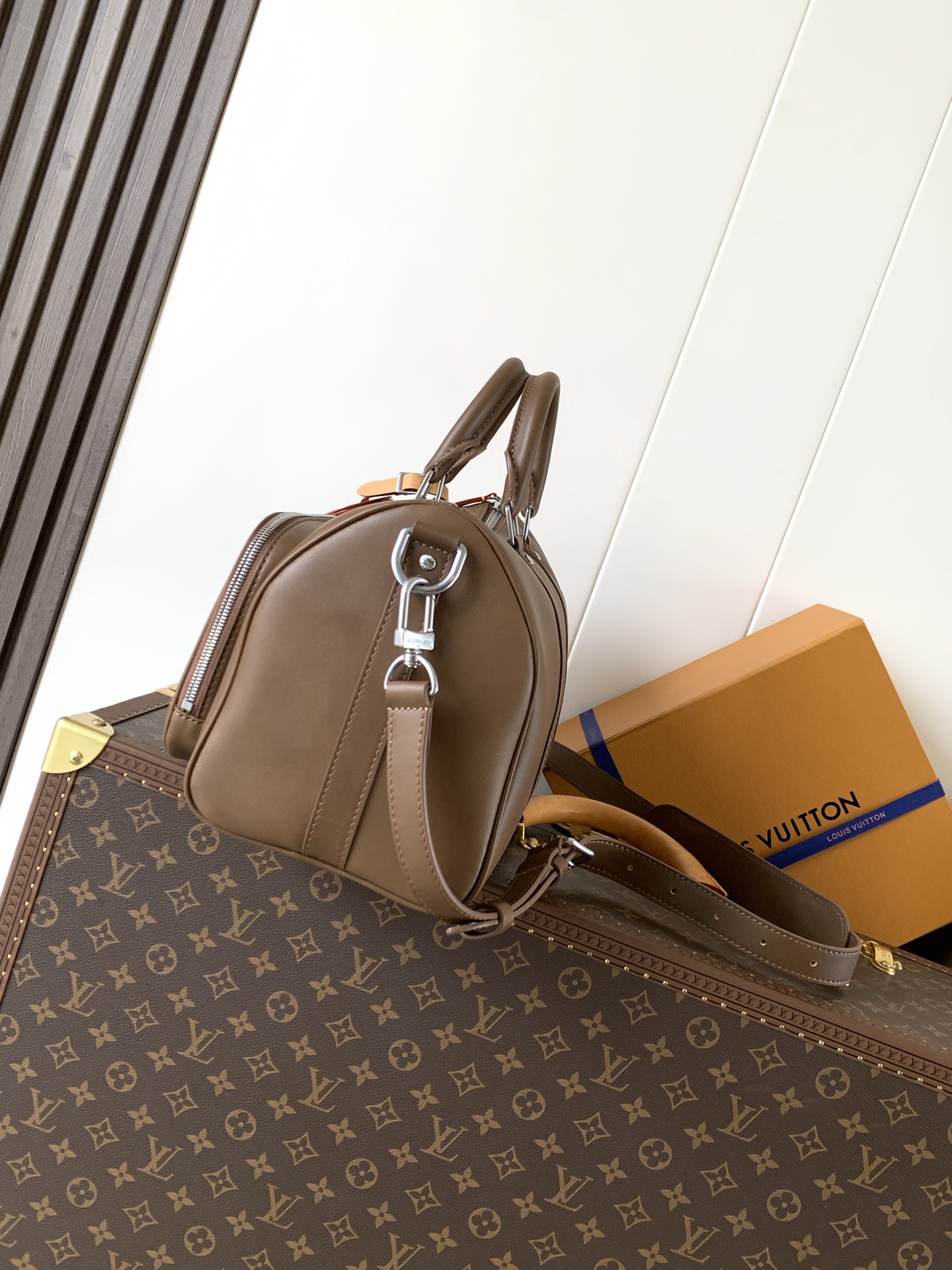 M28100棕色全皮M28100黑色全皮 顶级原单 变码芯片163C 本款 Keepall Cargo Bandouli