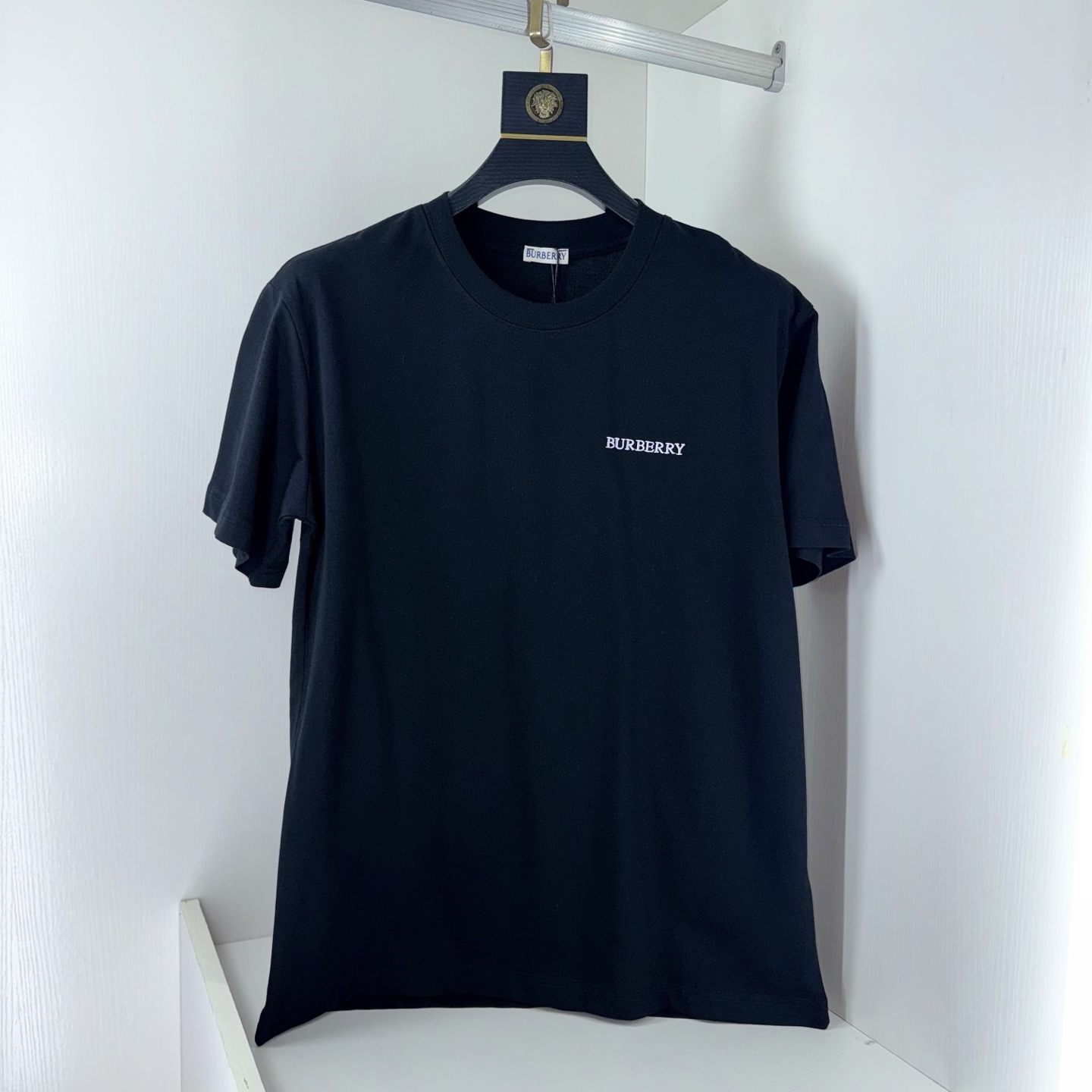 _dpu9sAFNYbJb-tWNIYJbbAIoI5SRVCp0WmW-Epw