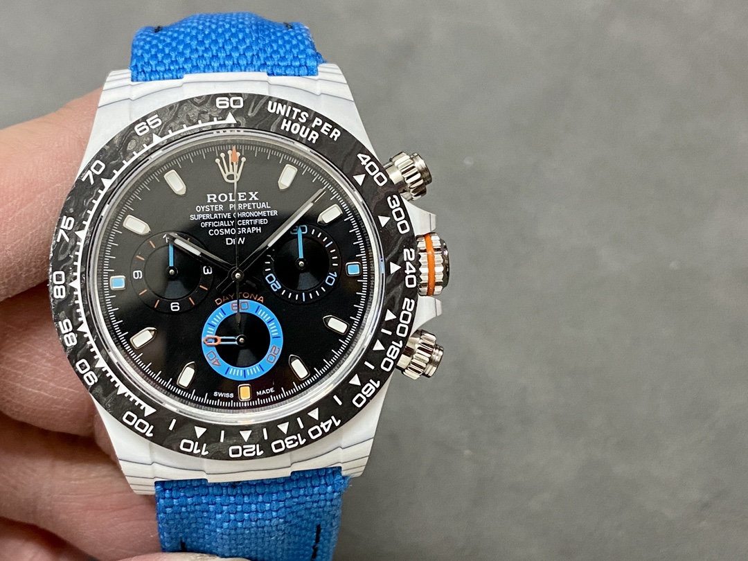 NO:146216,DiW version Rolex Ditona series carbon fiber shell model, equipped with Dandong movement, 40×12.4mm, the whole watch is equivalent to the weight of an egg., Rolex19860909DiW版 劳力士迪通拿系列碳纤维壳款,装配丹东机芯,40×12.4mm,整表相当于一个鸡蛋的重量.,,rolex,Watch