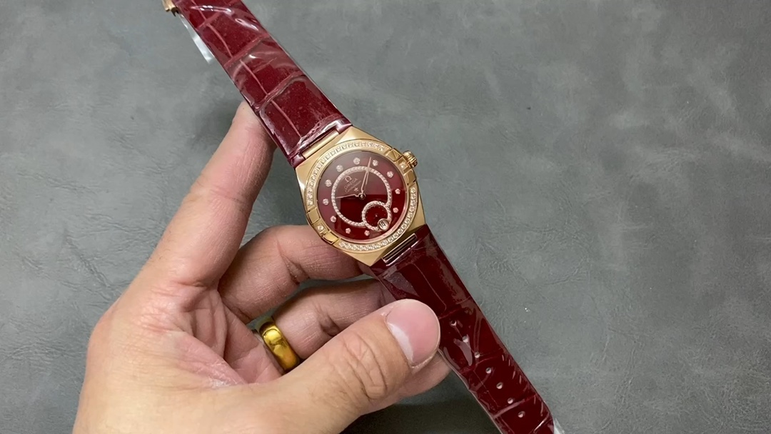 Migliore
 OMEGA Omega Constellation Orologio da Polso Blu Rosso scuro Con diamanti Donne Pelle bovina Cuoio di coccodrillo Mechanical Movement