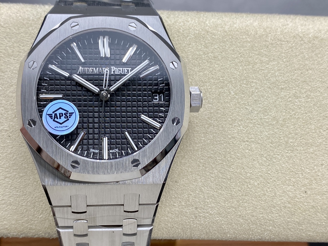 NO:145748,AS Audemars Piguet Royal Oak 15510 V2 Edition is launched with a 4302 integrated movement - achieving the peak of steel watches - Defending the title of 