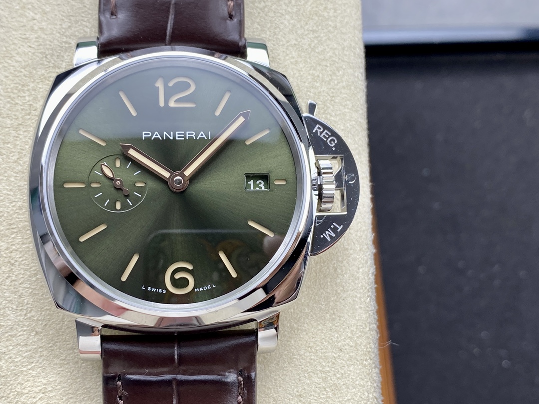 NO:145746,Vs Panerai pam1329 model P. movement 42mm transparent bottom,19860909Vs 沛纳海pam1329型号 P.机芯 42mm透底,,Watch