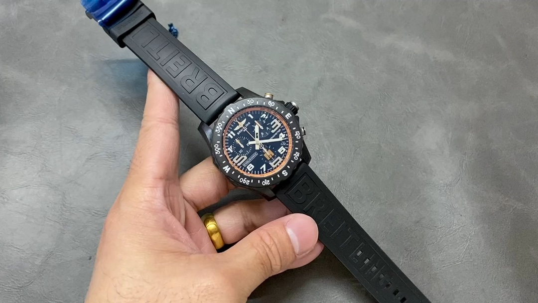 Breitling Orologio da Polso Blu Gomma