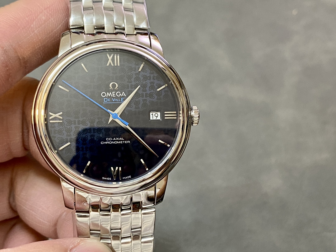 NO:146262,Omega Drift 39.5mm A  Factory (Post text introduction keyword search Yichang) Easy to search!  A  / Yichang Factory Omega Butterfly Upgraded Version V2 Fully Arrived Exclusive Customized Integrated Original Adjustment Operation Function Movement (A little knowledge point Quick Adjustment Date Synchronized Counter Switching Downward, Calendar Date Jumping Down One Class) Differentiated Differentiation Operation Direction Function Movement Exclusive Customized Original Calendar Font, Original Second Hand String Axis Newly Upgraded Dial Three-dimensional Scale Word Pin, Zero Color Difference, Substitute Grade Steel, American Crocodile Leather Matching, Italian Calfskin Match Modified Precious Metal Model The only market face version of the counter shell bottom printed dog head Balance Precious Metal Logo Copy Everything Waits, Just for Better Go Forward!  omega cowhide crocodile skin19860909欧米茄碟飞 39.5mm A  Factory（ 后期文字介绍关键词搜索 易厂） 方便搜索！ A  /易厂Factory 欧米茄蝶飞 升级版 V2 全面到货 独家定制一体原版调节操作功能方向一致机芯（小知识点快调日期档同步专柜向下拧,日历日期向下跳一格）区别市面不对版调节操作方向功能机芯 独家定制原版日历字体,原版秒针针轴 新升级表盘立体刻度字钉,色泽零色差区别 代用级别钢带,美洲鳄鱼皮、意大利小牛皮搭配 修改贵金属型号 唯一市面对版专柜壳底印狗头 天平 贵金属标志副本  一切等待, 只为更好向前！,,omega,cowhide,crocodile skin,Watch