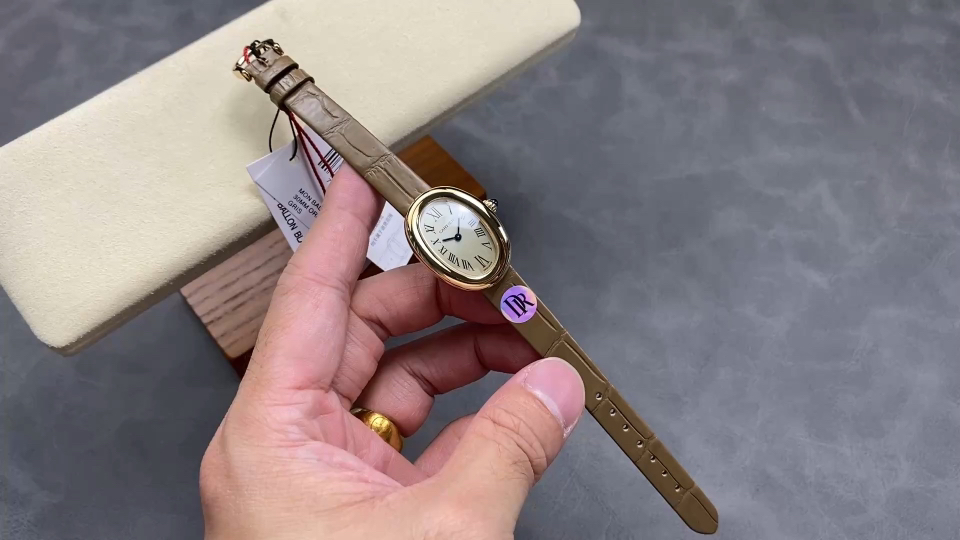 Cartier Baignoire Watch, Gold Case, Alligator Leather Strap, Quartz Movement