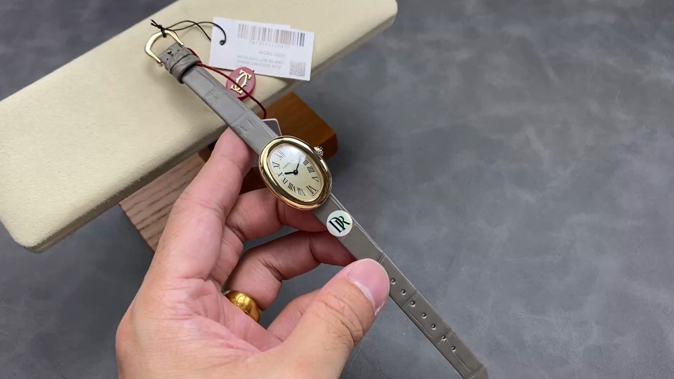 Cartier Baignoire Quartz Watch, 31.4mm, Gold Case, Gray Leather Strap