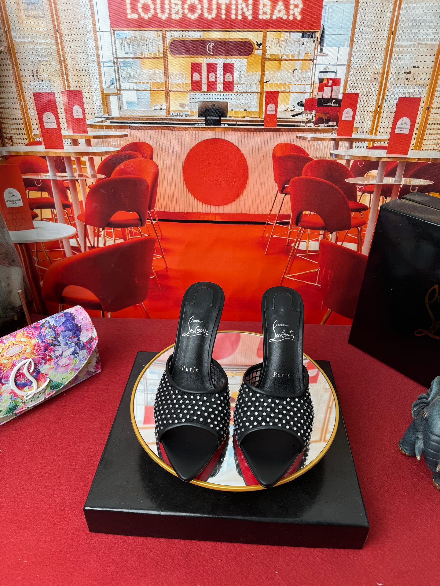 NO:166284,Fishmouth net drill slippers w. RMB Size34-44 (34.40.41.42.43. Half size custom made without return) Colour has many colors Heel8.5 imported patent leather upper. The inner lining is made of Italian imported mixed sheepskin inner lining. Outsole original Italian imported AR1 top leather outsole, high heels, manolo blahnik, christian louboutin, high heels, slippers, sheepskin, Leather soles19860909鱼嘴网钻拖鞋w.  RMB Size34-44(34.40.41.42.43.半码定做不退换) Colour颜色多多 Heel8.5 鞋面进口漆皮 内里采用意大利进口混种羊皮内里 大底原版意大利进口AR1顶级真皮大底,高跟鞋,manolo blahnik,christian louboutin,high heels,slippers,sheepskin,Leather soles,Women's Shoes