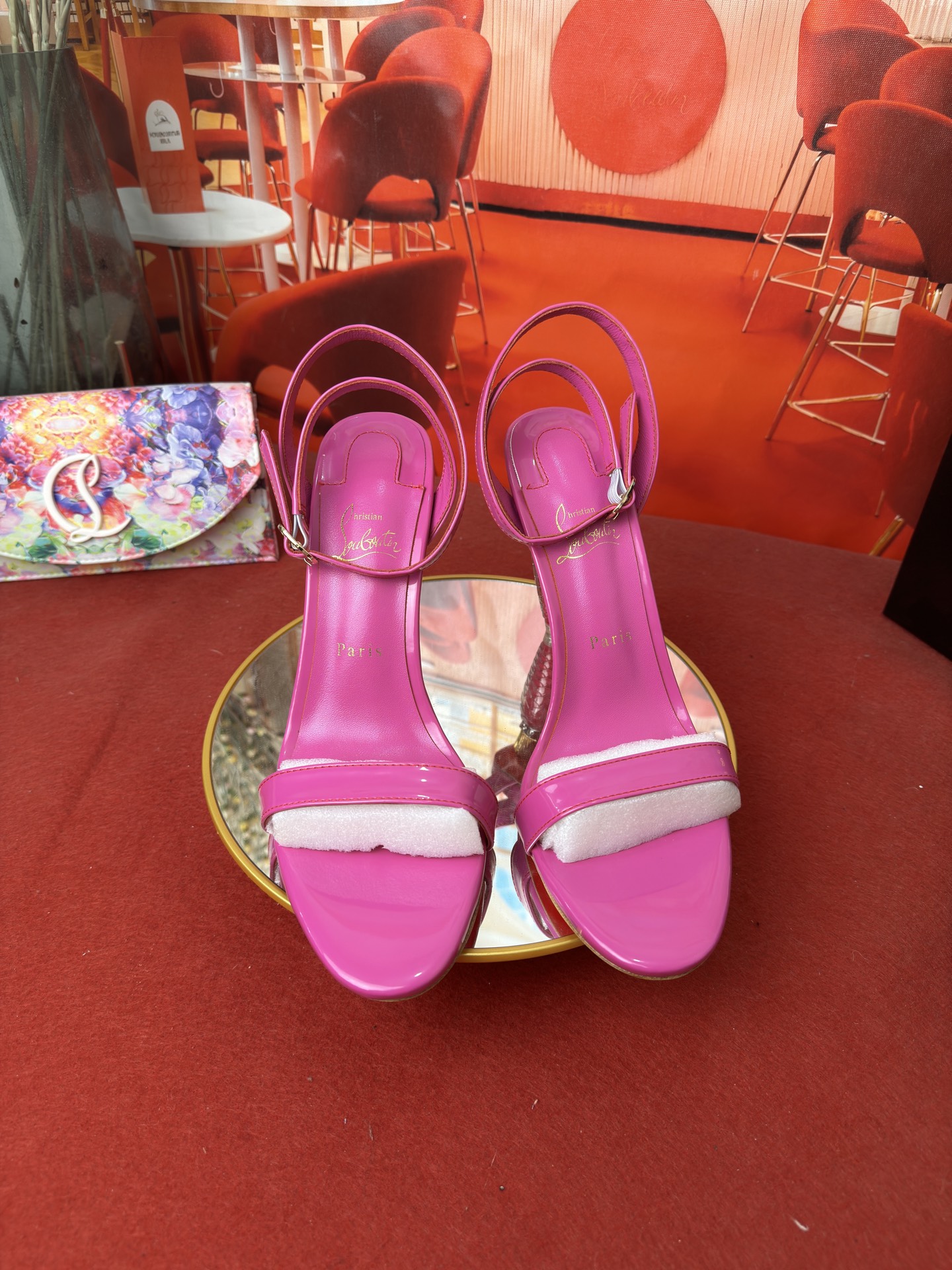 NO:816719,Lipstick and sandals w. RMB size 34-43 (34.40.41.42.43. Customized, non-refundable and non-exchangeable) Heel10 cm material Upper imported patent leather Lining made of mixed sheepskin imported from Italy Outsole original Italian top-grade leather outsole, high heels, christian louboutin, sandals, high heels, sheepskin, Leather soles19860909口红跟凉鞋w.  RMB size34码-43码（34.40.41.42.43.定做不退不换） Heel10 cm 材料 鞋面进口漆皮 内里采用意大利进口混种羊皮 大底原版意大利进中顶级真皮大底,高跟鞋,christian louboutin,sandals,high heels,sheepskin,Leather soles,Women's Shoes