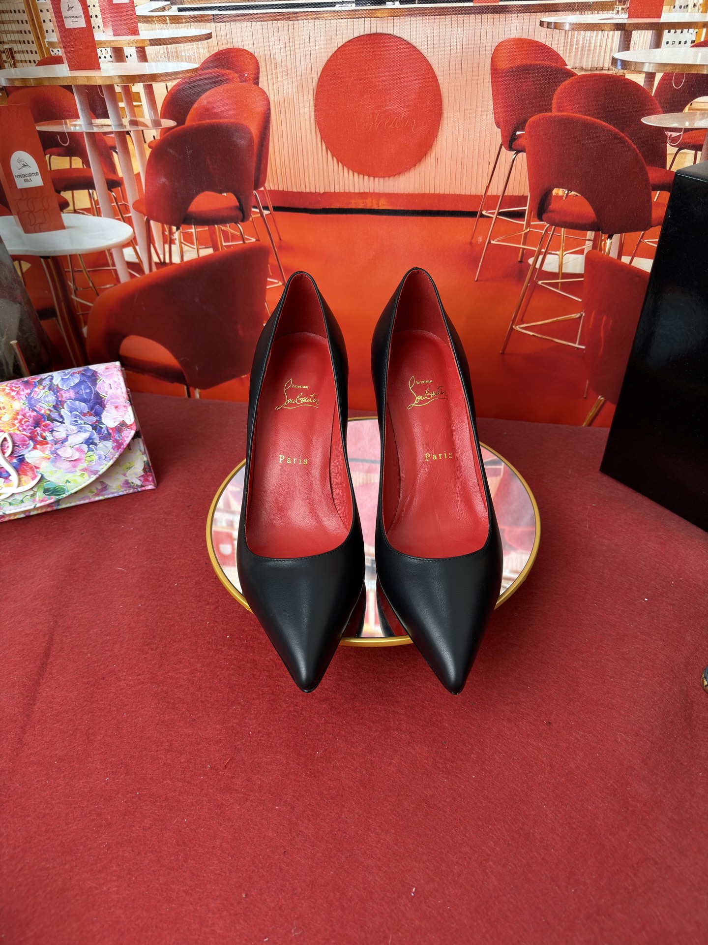 NO:816734,Diamond sole shoes w. RMB (customized model) size 34 to 43 (34.40.41.42.43. Customized, non-refundable and non-exchangeable) Heel10 cm Materials: Upper imported cowhide, lining made of mixed sheepskin imported from Italy, original Italian imported top genuine leather outsole, high heels, christian louboutin, high heels, cowhide, sheepskin, Leather soles19860909钻石底单鞋w.  RMB（定做款） size34码-43码（34.40.41.42.43.定做不退不换） Heel10 cm 材料 鞋面进口牛皮 内里采用意大利进口混种羊皮 大底原版意大利进中顶级真皮大底,高跟鞋,christian louboutin,high heels,cowhide,sheepskin,Leather soles,Women's Shoes