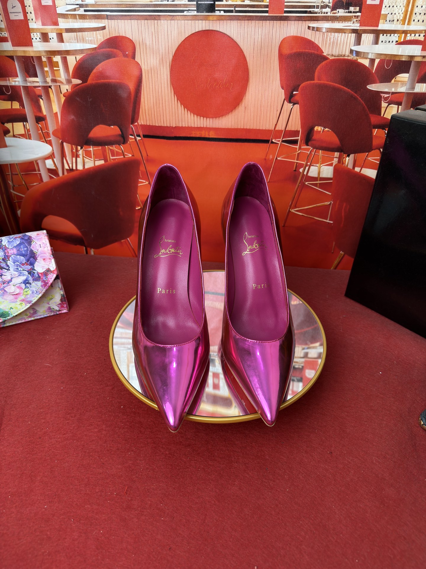 NO:816737,Single shoes w. RMB (customized color) size 34 to 43 (34.40.41.42.43. Customized, non-refundable and non-exchangeable) Heel10 cm Material: imported patent leather for the upper; mixed sheepskin lining imported from Italy; original Italian top-quality leather outsole; high heels, Christian Louboutin, high heels, sheepskin, Leather soles19860909单鞋w.  RMB（定做颜色） size34码-43码（34.40.41.42.43.定做不退不换） Heel10 cm 材料 鞋面进口漆皮 内里采用意大利进口混种羊皮 大底原版意大利进中顶级真皮大底,高跟鞋,christian louboutin,high heels,sheepskin,Leather soles,Women's Shoes