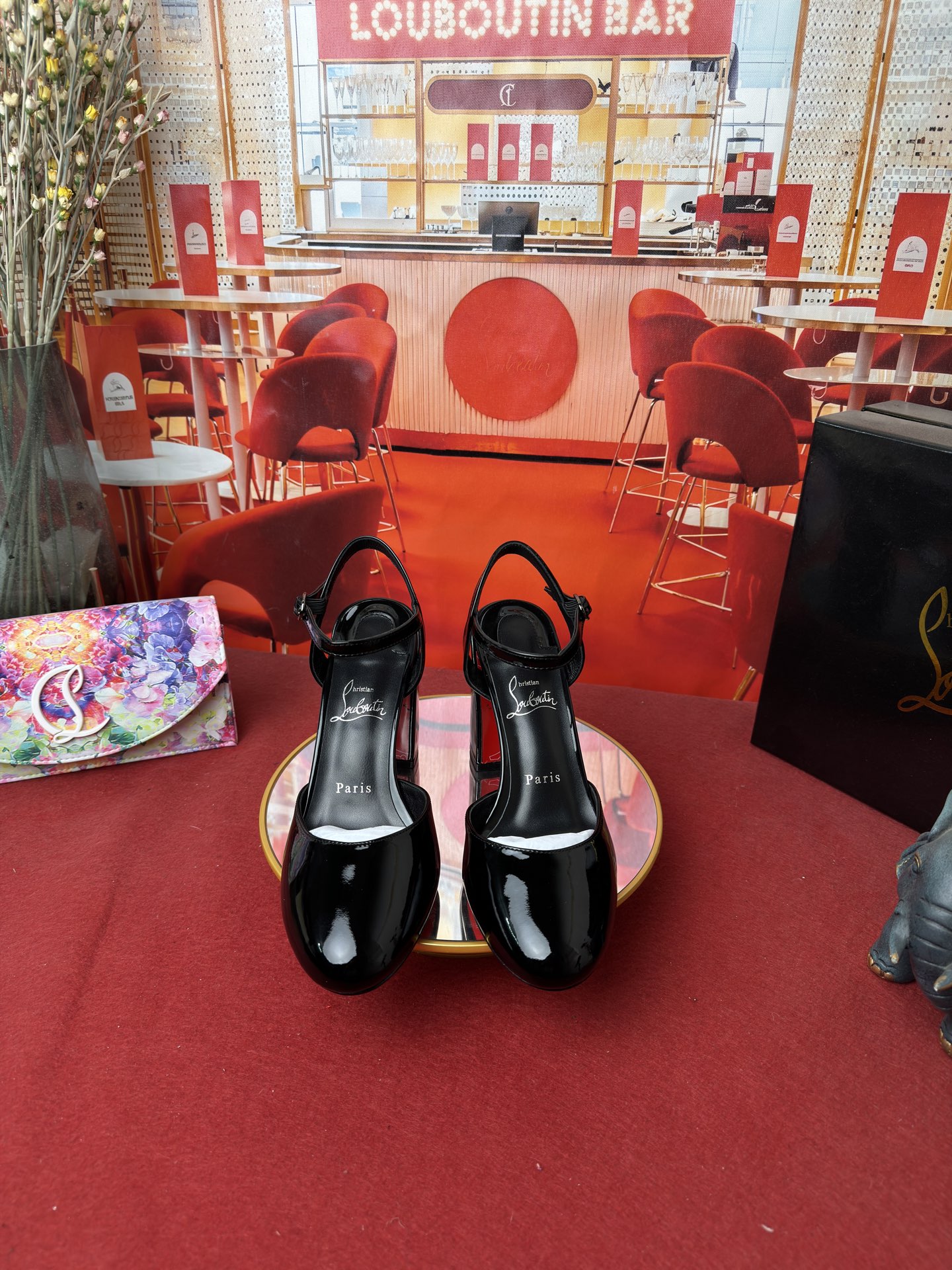 NO:816714,Thick heel back empty sandals w. RMB size 34 to 43 (34.40.41.42.43. Customized, non-returnable and non-exchangeable) Heel10 cm Material: imported patent leather for the upper; mixed sheepskin lining imported from Italy; original Italian top-quality leather outsole, high heels, christian louboutin, sandals, high heels, sheepskin, Leather soles19860909粗跟后空凉鞋w.  RMB size34码-43码（34.40.41.42.43.定做不退不换） Heel10 cm 材料 鞋面进口漆皮 内里采用意大利进口混种羊皮 大底原版意大利进中顶级真皮大底,高跟鞋,christian louboutin,sandals,high heels,sheepskin,Leather soles,Women's Shoes