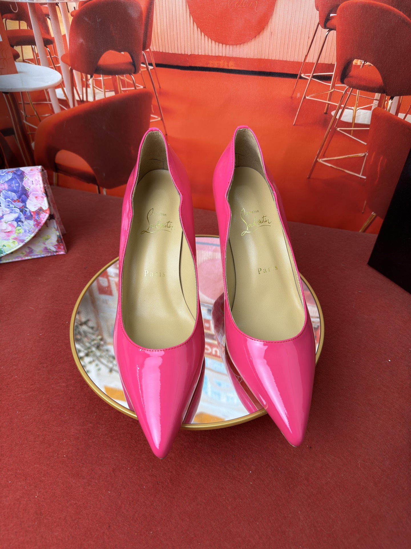 NO:816732,Single shoes w. RMB (customized color) size 34 to 43 (34.40.41.42.43. Customized, non-refundable and non-exchangeable) Heel flat bottom, 6.5cm, 8.5cm, 10 cm, 12cm Materials: imported patent leather upper, mixed sheepskin lining imported from Italy, outsole, original Italian imported top leather outsole, high heels, christian louboutin, high heels, sheepskin, Leather soles19860909单鞋w.  RMB（定做颜色） size34码-43码（34.40.41.42.43.定做不退不换） Heel平底,6.5cm,8.5cm,10 cm,12cm 材料 鞋面进口漆皮 内里采用意大利进口混种羊皮 大底原版意大利进中顶级真皮大底,高跟鞋,christian louboutin,high heels,sheepskin,Leather soles,Women's Shoes