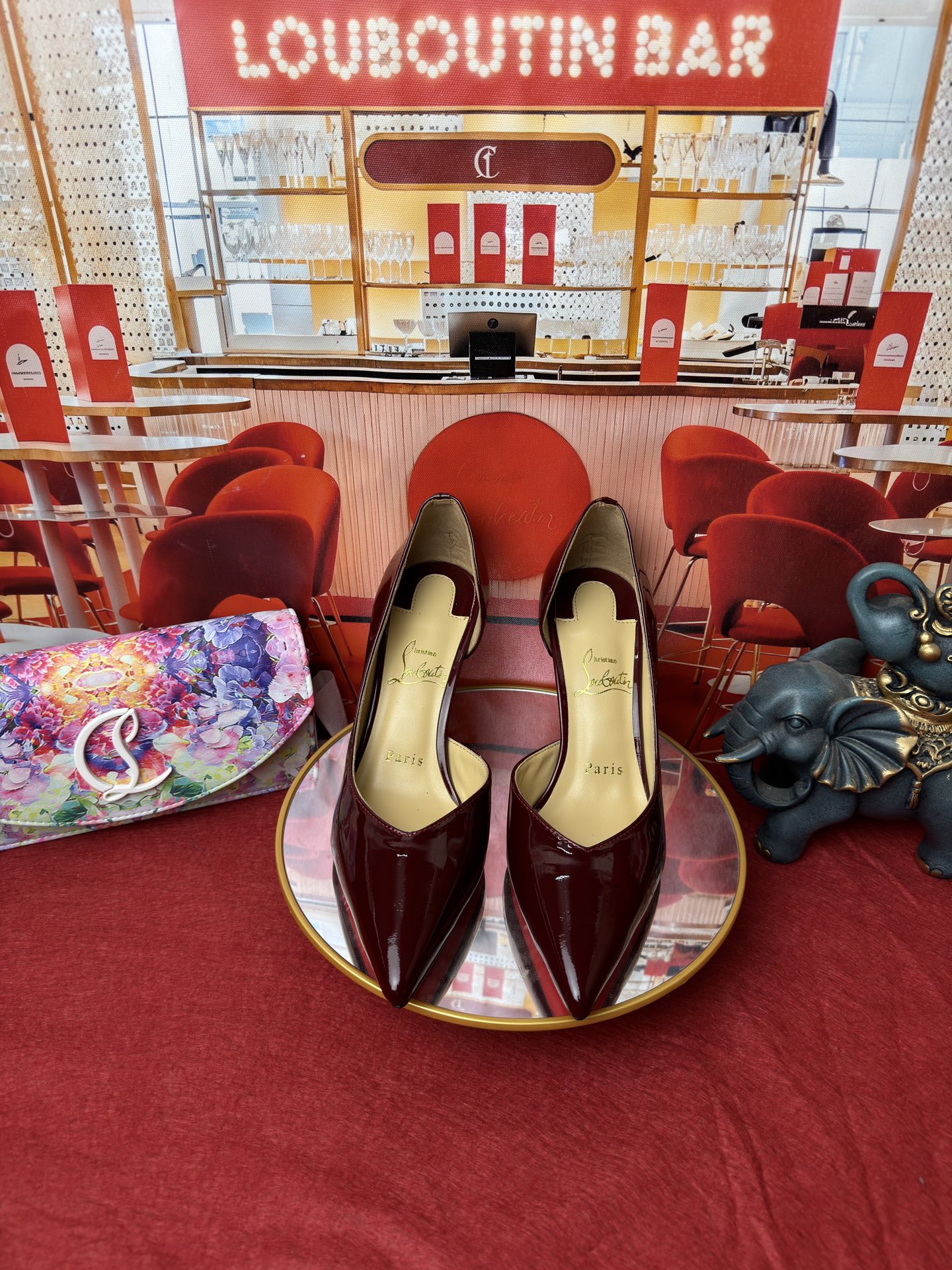 NO:816745,Single shoes w. RMB size 34 to 43 (34.40.41.42.43. Customized, non-refundable and non-exchangeable) Heel flat bottom, 6.5cm, 8.5cm, 10 cm, 12cm Materials: imported patent leather upper, mixed sheepskin lining imported from Italy, original Italian top-grade genuine leather outsole, high heels, christian louboutin, high heels, sheepskin, Leather soles19860909单鞋w.  RMB size34码-43码（34.40.41.42.43.定做不退不换） Heel平底,6.5cm,8.5cm,10 cm,12cm 材料 鞋面进口漆皮 内里采用意大利进口混种羊皮 大底原版意大利进中顶级真皮大底,高跟鞋,christian louboutin,high heels,sheepskin,Leather soles,Women's Shoes