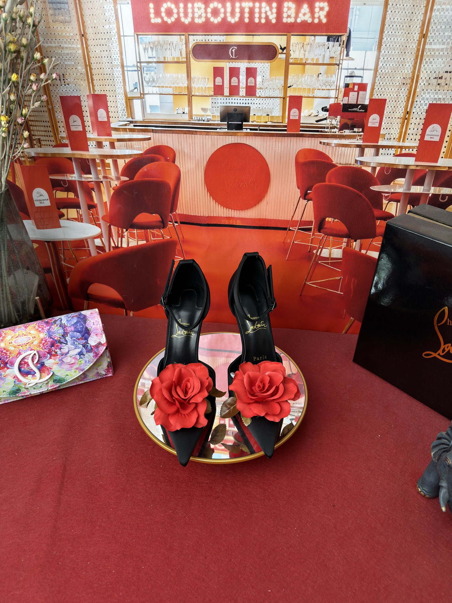 NO:816744,Queen's scepter heel w. RMB Size34-44 (34.40.41.42.43. Half size customization is non-returnable) Color black, green. (many color) Heel10 cm upper imported silk lining imported from Italy mixed sheepskin lining outsole original Italian imported AR1 top genuine leather outsole, high heels, christian louboutin, high heels, sheepskin, real silk, Leather soles19860909女王权杖跟w.  RMB Size34-44(34.40.41.42.43.半码定做不退换) Colour黑色,绿色.（many color） Heel10 cm 鞋面进口真丝 内里采用意大利进口混种羊皮内里 大底原版意大利进口AR1顶级真皮大底,高跟鞋,christian louboutin,high heels,sheepskin,real silk,Leather soles,Women's Shoes