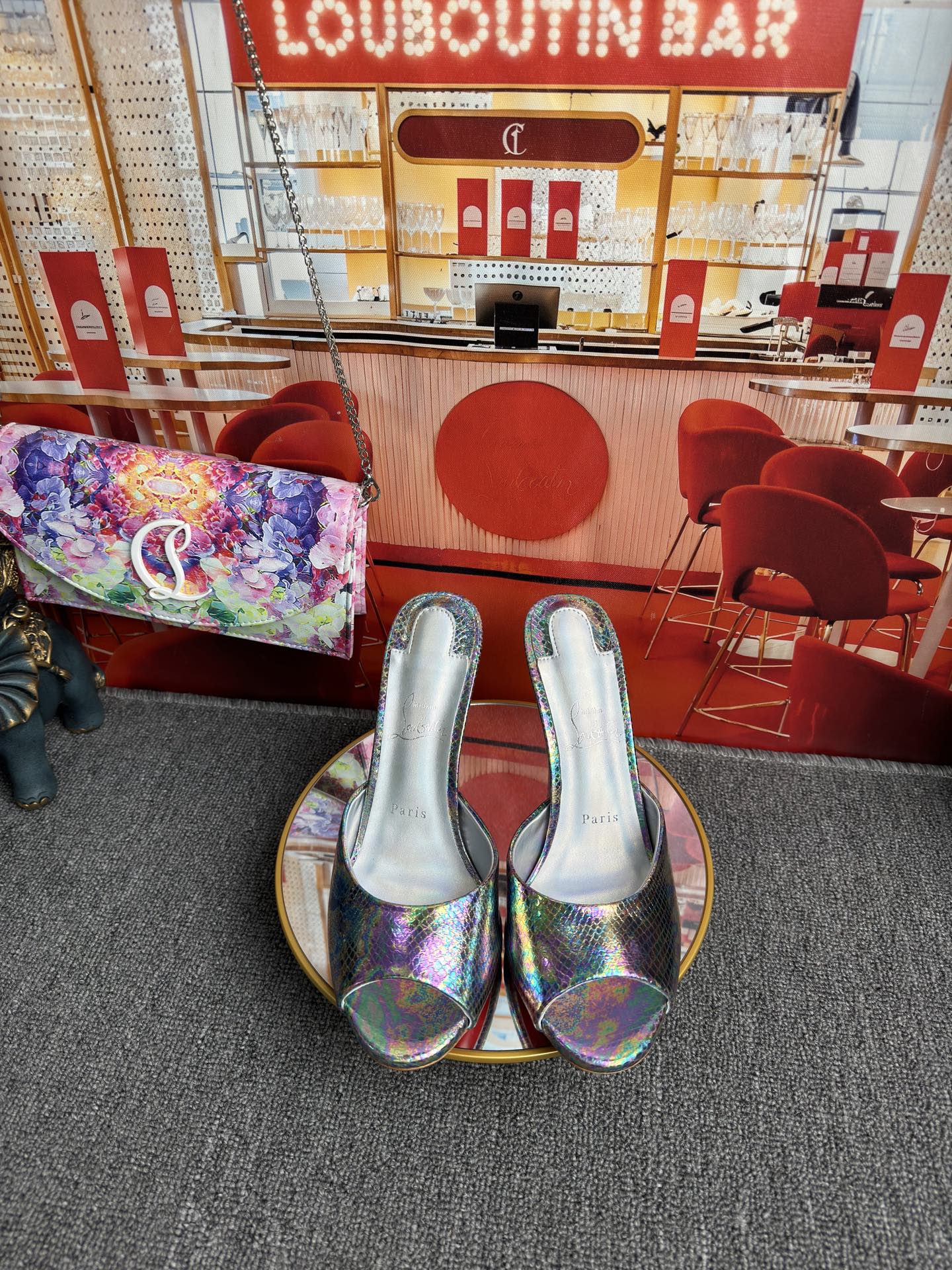 NO:816786,Symphony slippers w. RMB (customized colors are non-returnable) size 34 to 43 (34.40.41.42.43. Customized non-returnable and non-exchangeable) Heel10 cm material Upper imported patent leather Lining made of mixed sheepskin imported from Italy Outsole original Italian top-grade genuine leather outsole, high heels, christian louboutin, high heels, slippers, sheepskin, Leather soles19860909幻彩拖鞋w.  RMB（定做颜色不退换） size34码-43码（34.40.41.42.43.定做不退不换） Heel10 cm 材料 鞋面进口漆皮 内里采用意大利进口混种羊皮 大底原版意大利进中顶级真皮大底,高跟鞋,christian louboutin,high heels,slippers,sheepskin,Leather soles,Women's Shoes