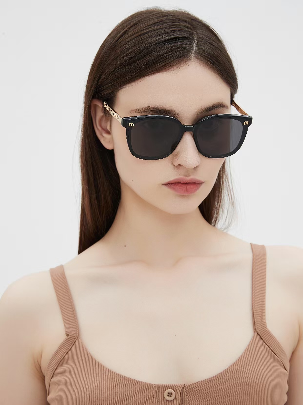  MIU MI*
MOD：SUM 70N
Size：55口18 145，
