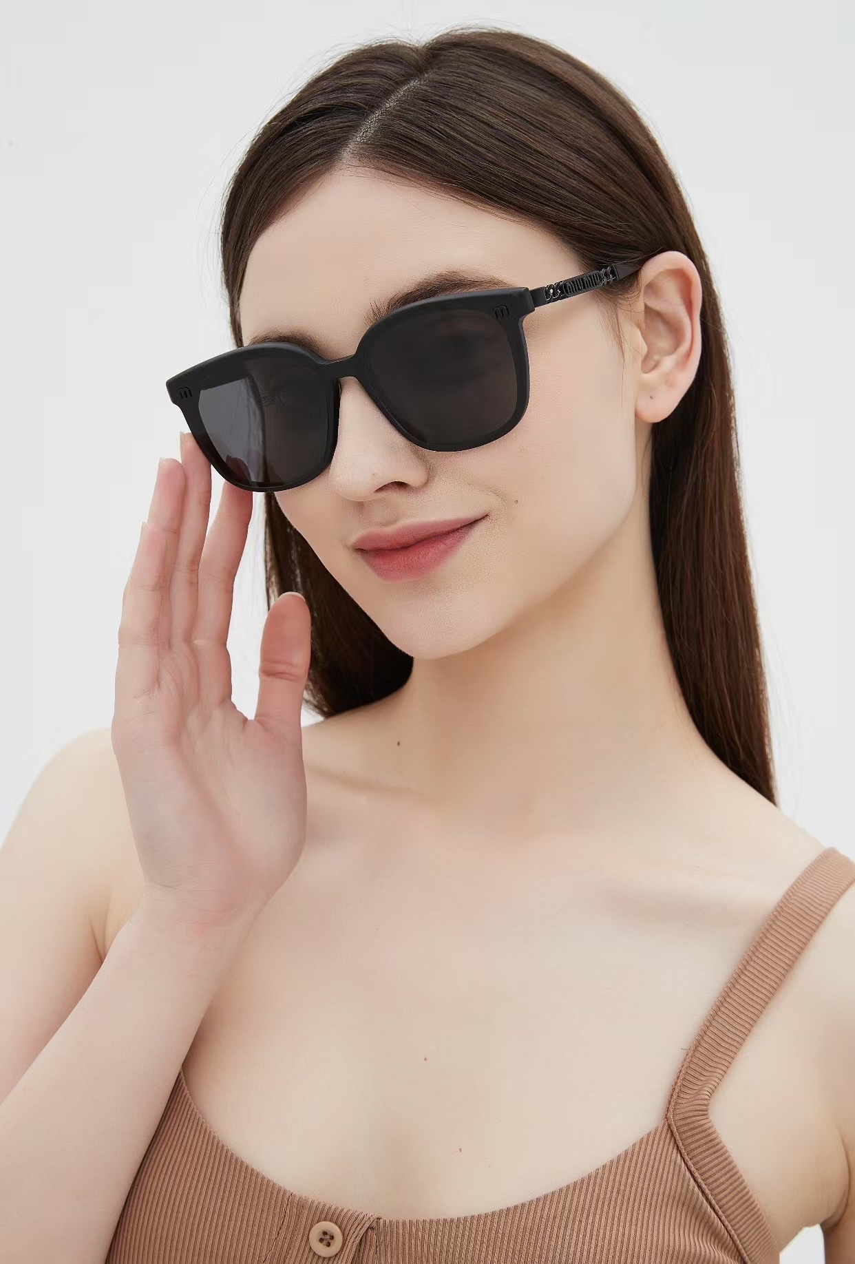  MIU MI*
MOD：SUM 70N
Size：55口18 145，
