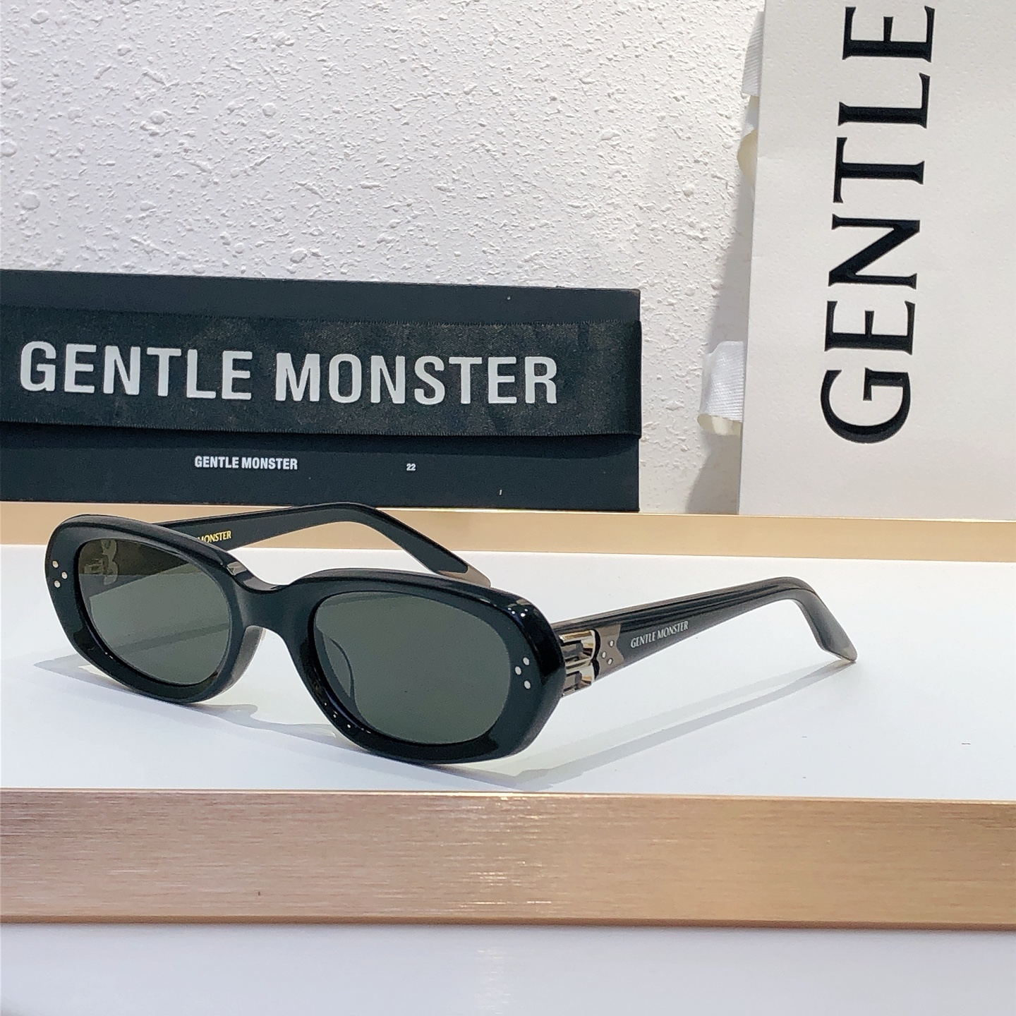 GENTLE MONSTER Acetate Sunglasses Oval Frame