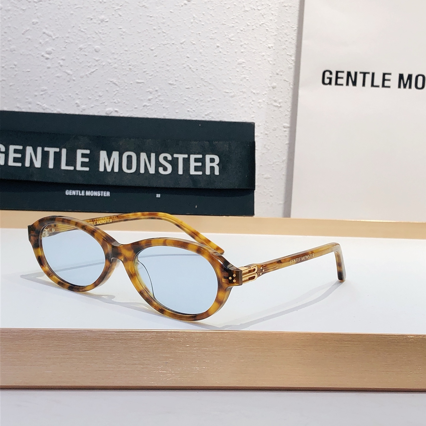 GENTLE MONSTER Acetate Oval Frame