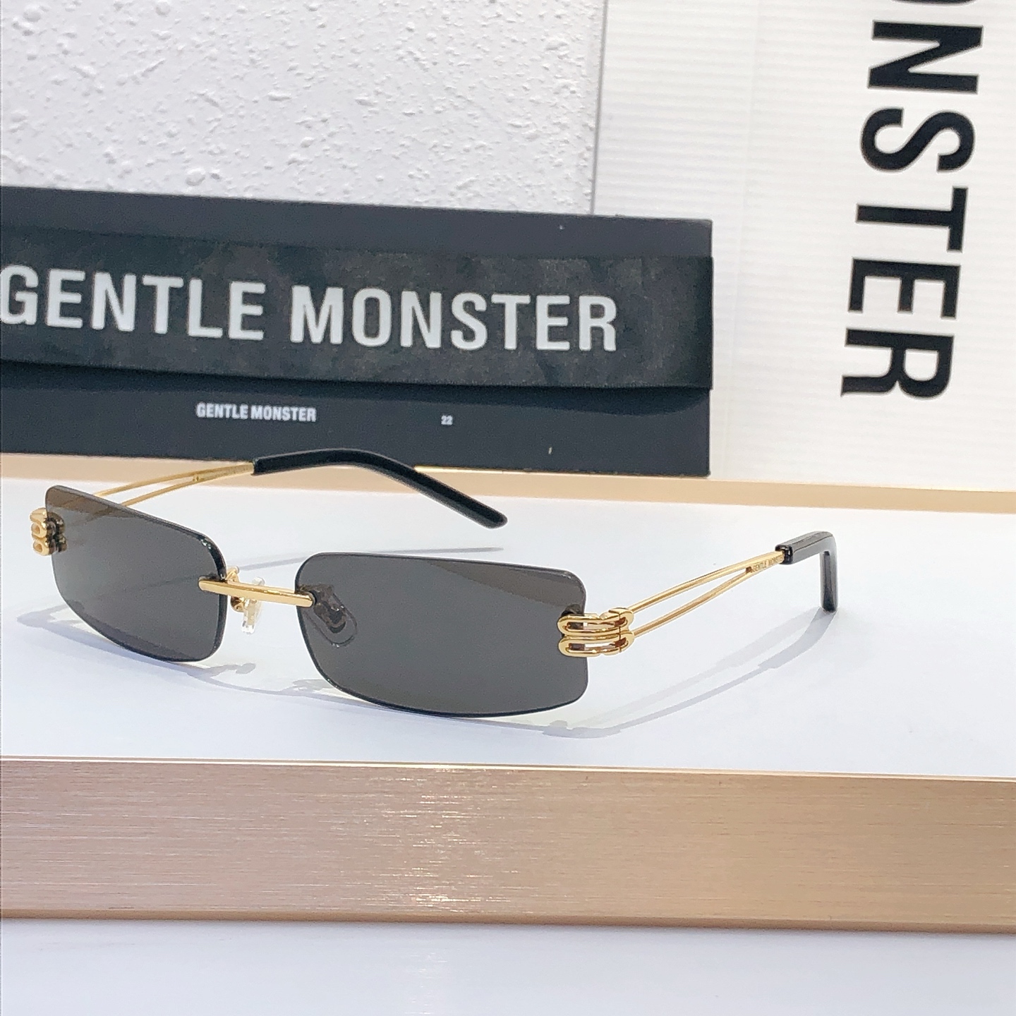 GENTLE MONSTER Sunglasses Metal Rimless Rectangular