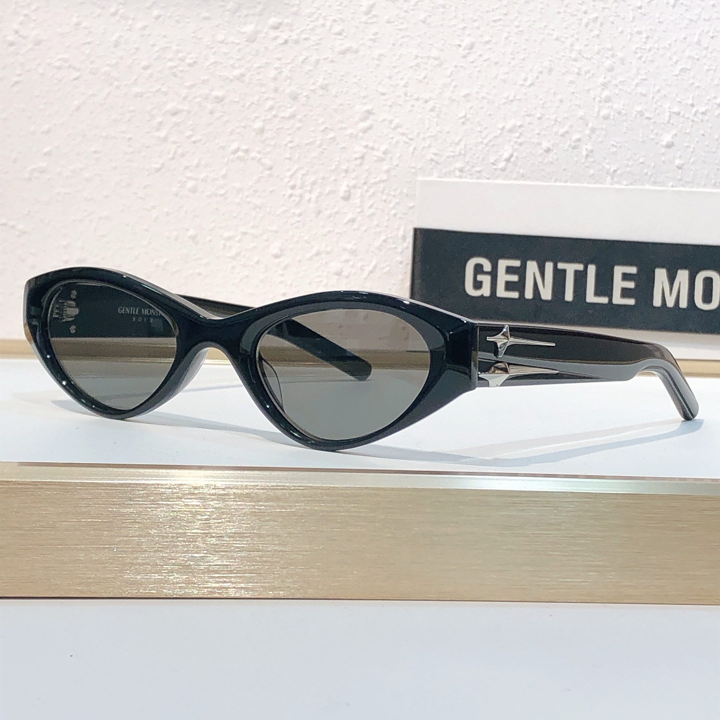 GENTLE MONSTER Sunglasses Acetate Oval