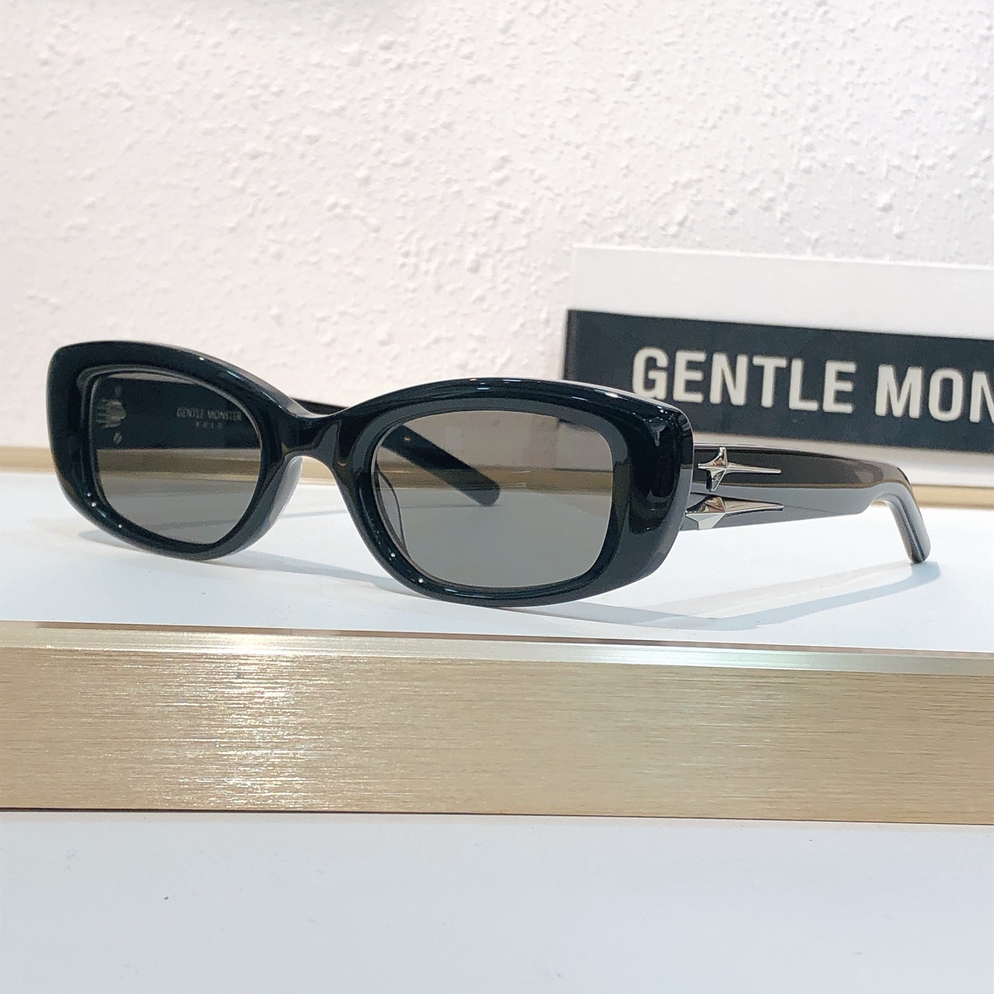 GENTLE MONSTER Sunglasses Acetate Rectangular