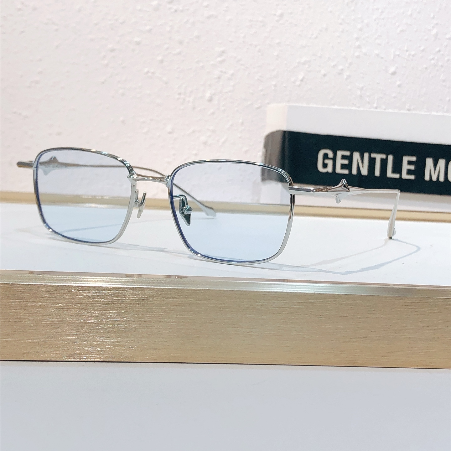 NO:897724,GENTLE MONSTE* BOLD series sunglasses pure titanium frame MODVANTA (TITANIUM) SIZE54 mouth 18-. Glasses, sunglasses, sunglasses, glasses19860909GENTLE MONSTE* BOLD系列墨镜 纯钛架 MODVANTA（TITANIUM） SIZE54口18-. 眼镜墨镜太阳镜,眼镜,glasses