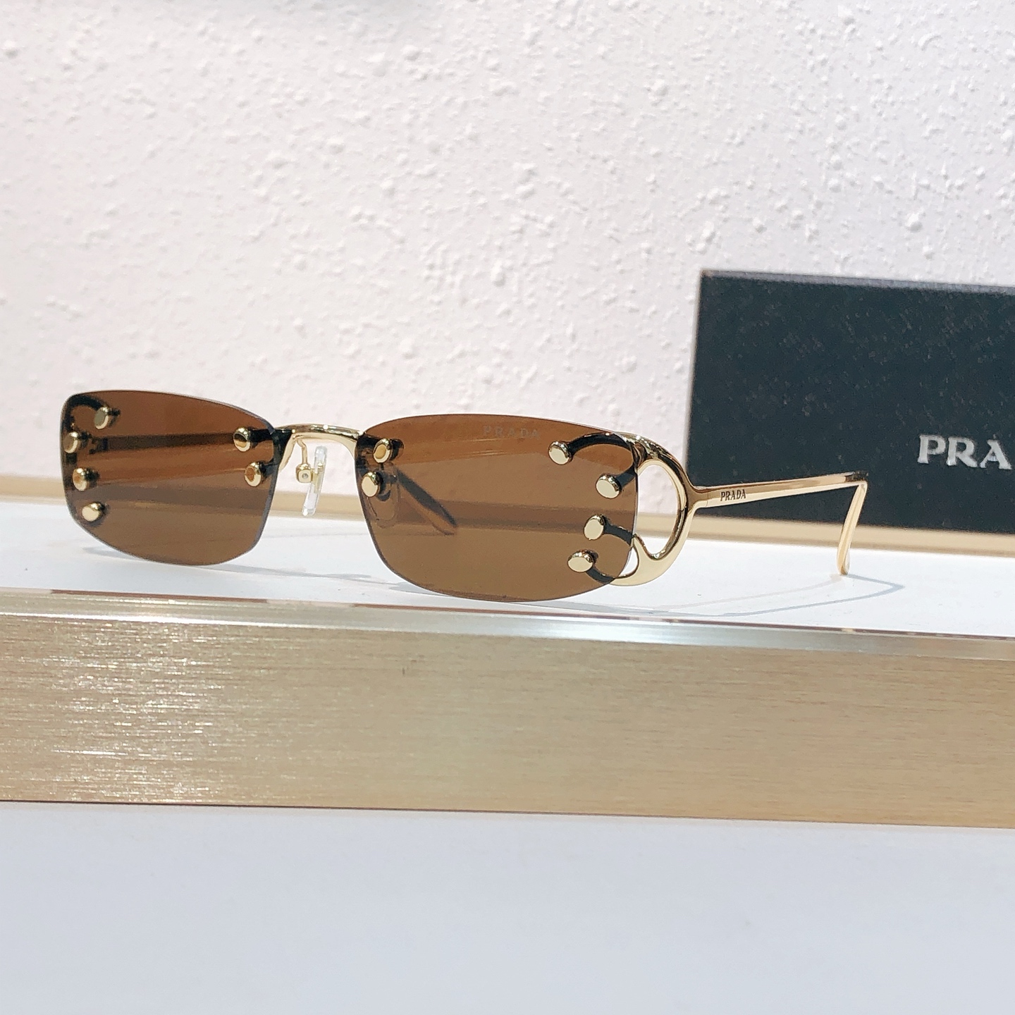 Prada PRAD* MODEL：SPR C57