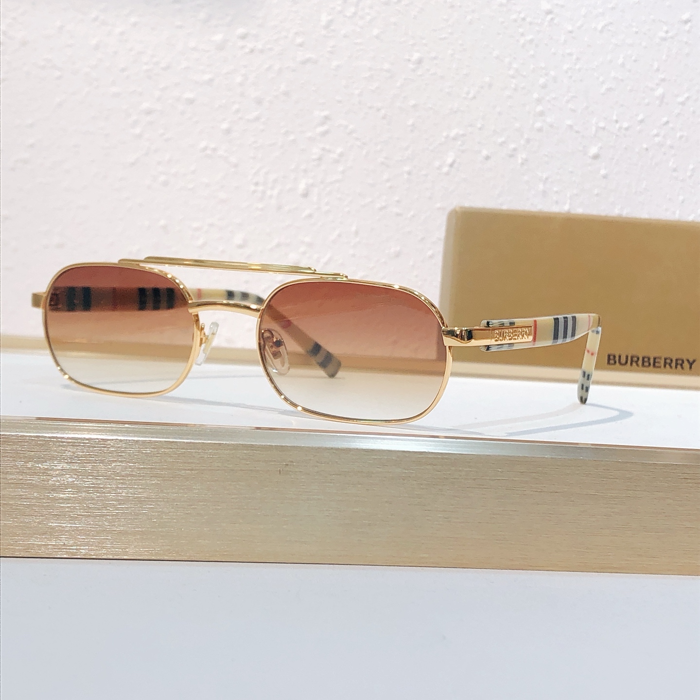 Burberry BURBERRY* MODEL：BE 2246