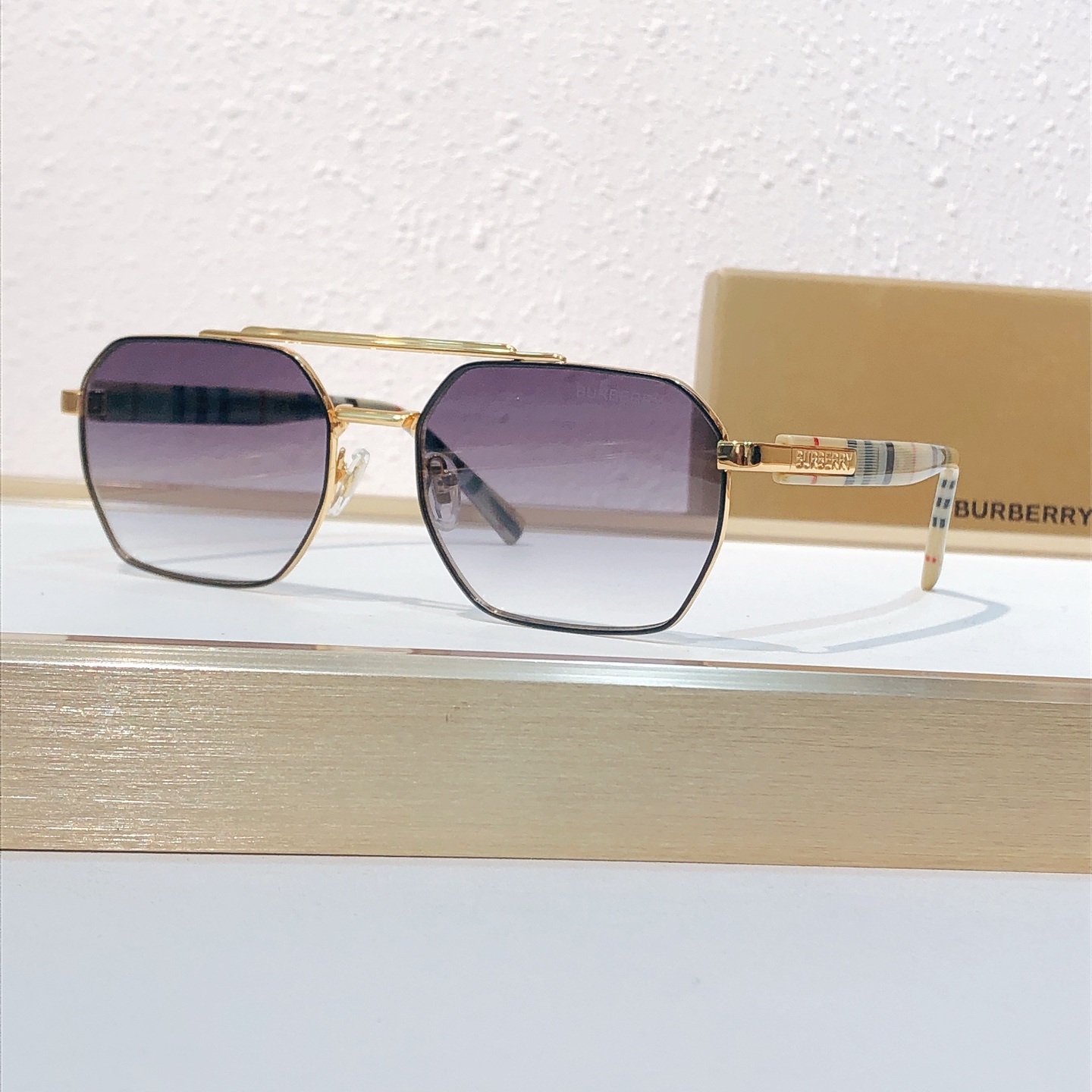 Burberry BURBERRY*MODEL：BE 2245