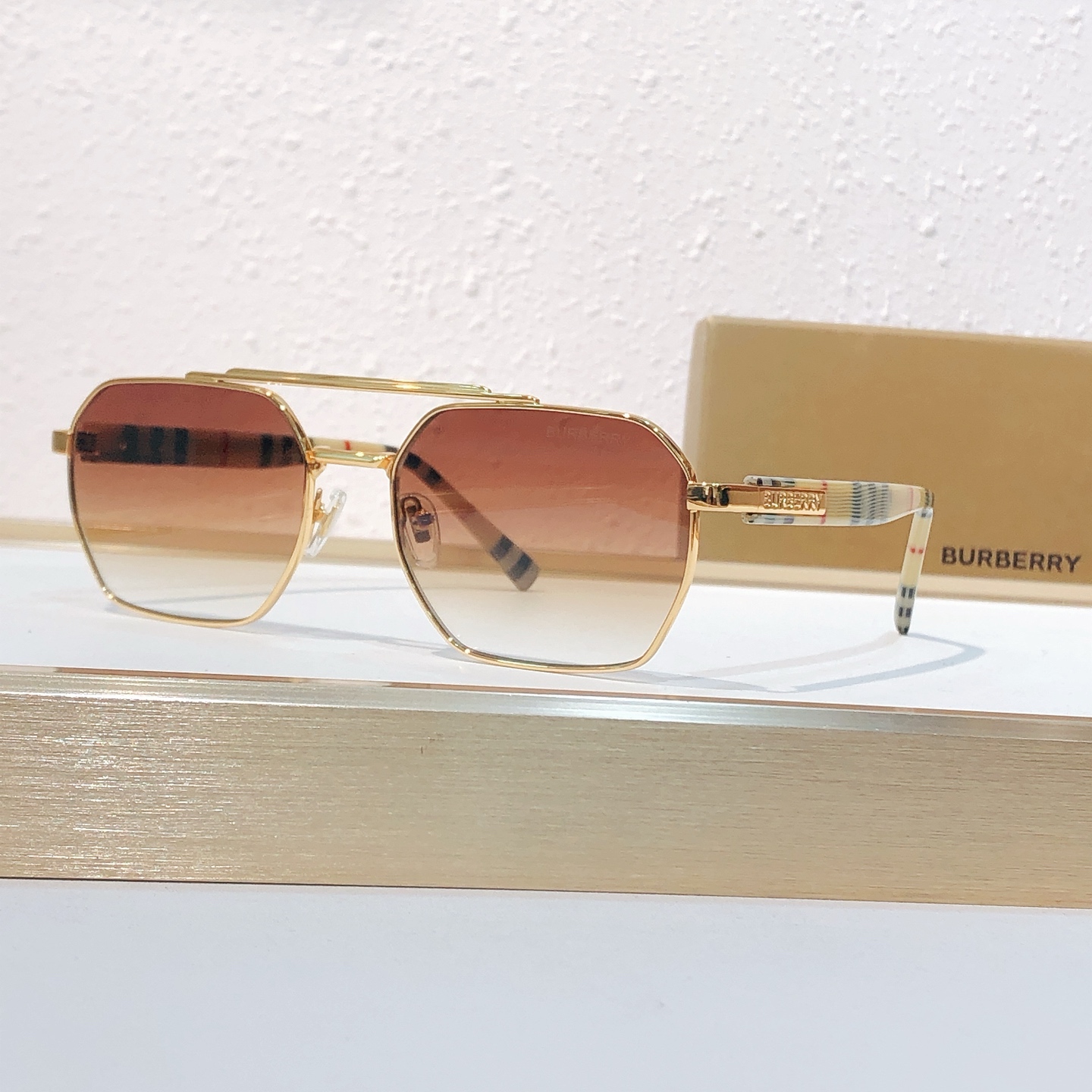 Burberry BURBERRY*MODEL：BE 2245