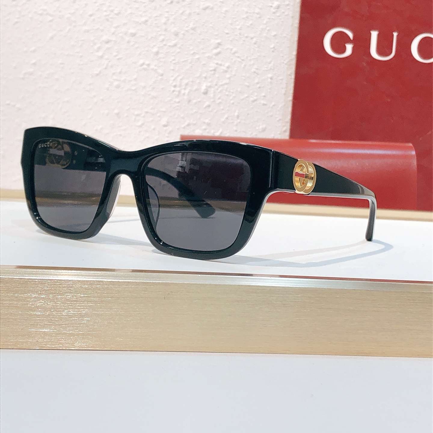 Gucci GUCCI* MODEL：GG2124O