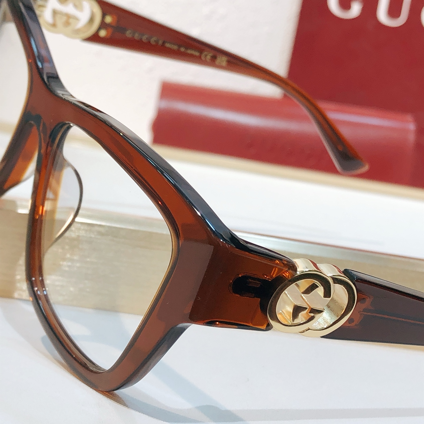 Gucci GUCCI* MODEL：GG2124O