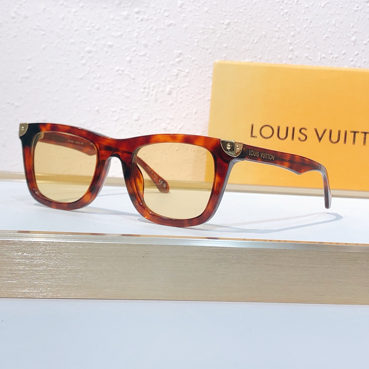 Louis Vuitton LOUIS VUITTO*