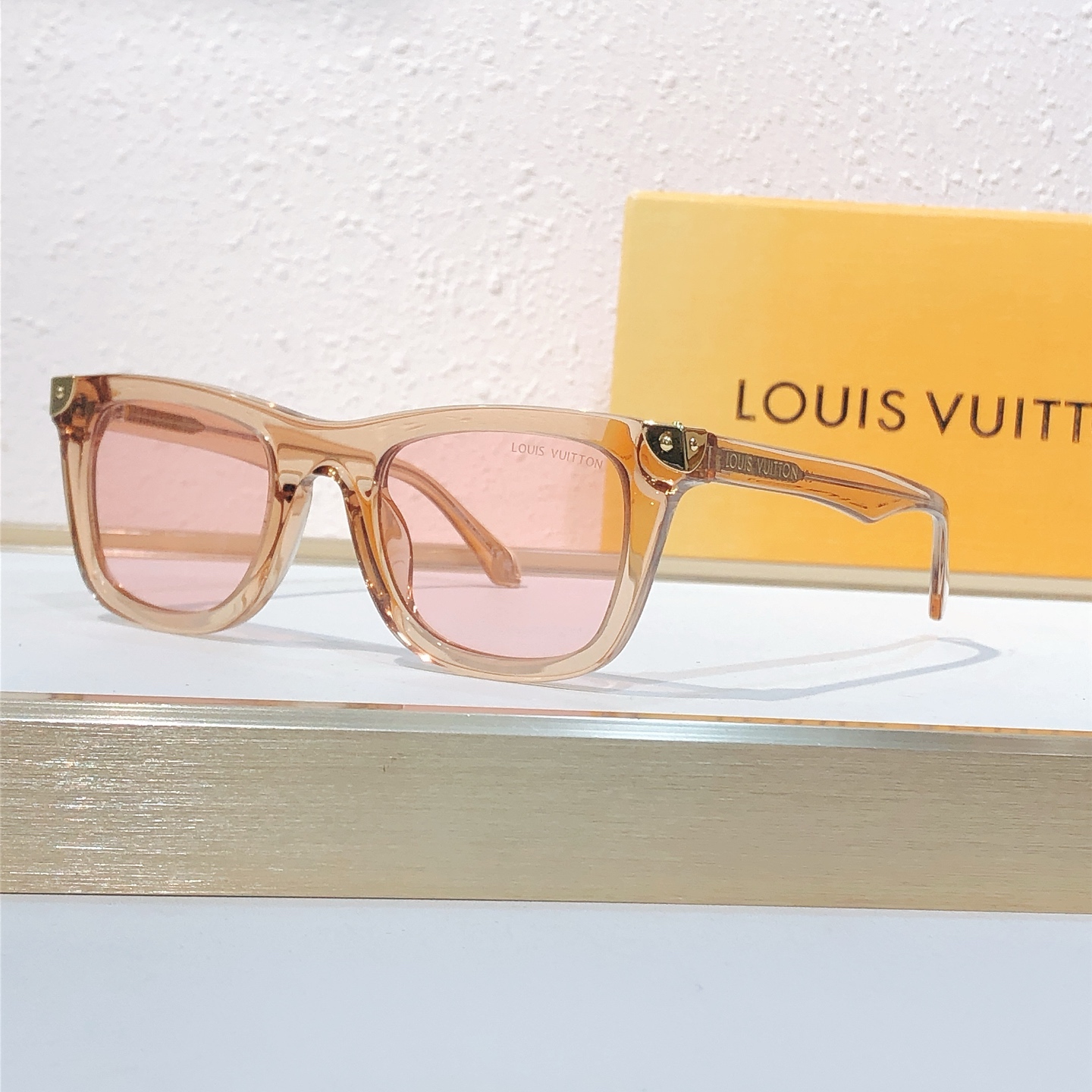 Louis Vuitton LOUIS VUITTO*