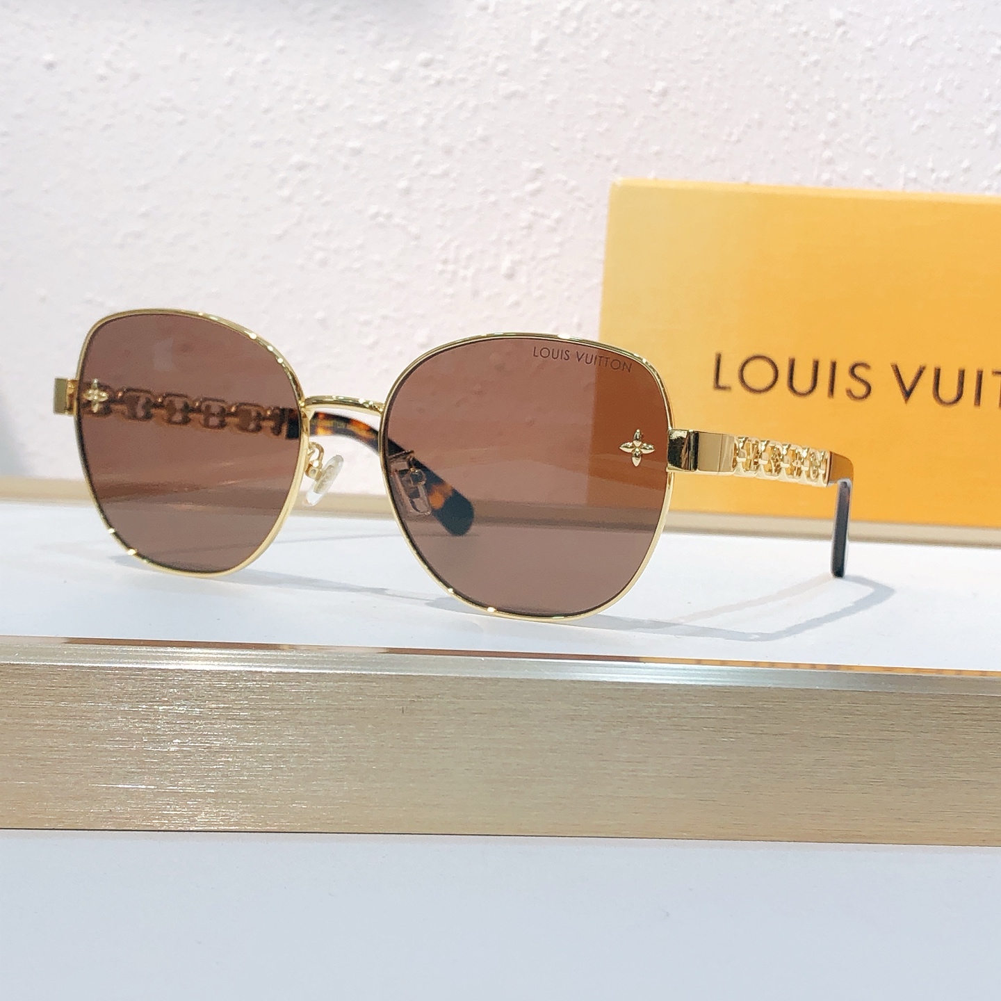 Louis Vuitton LOUIS VUITTO*