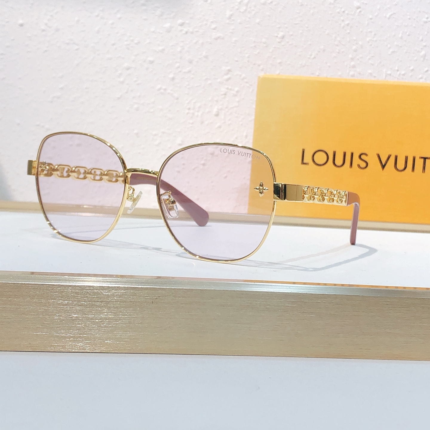 Louis Vuitton LOUIS VUITTO*