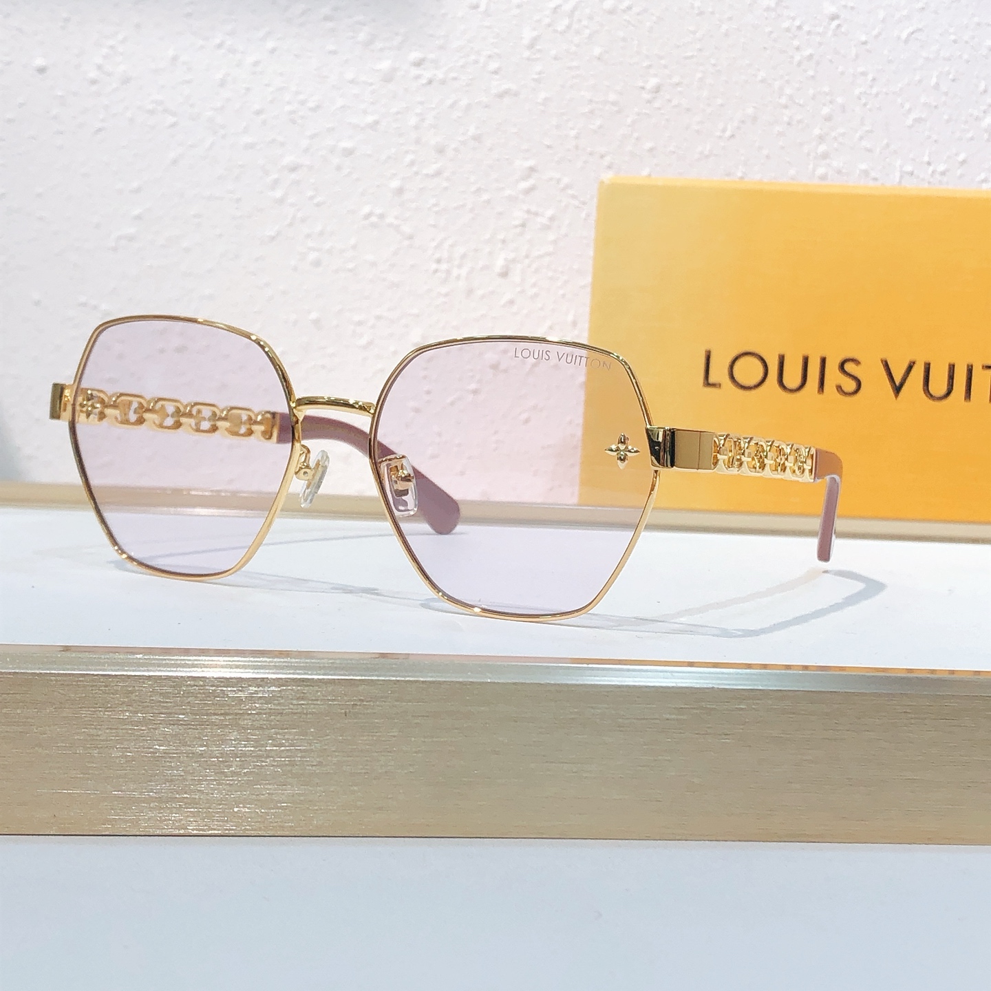 Louis Vuitton LOUIS VUITTO*