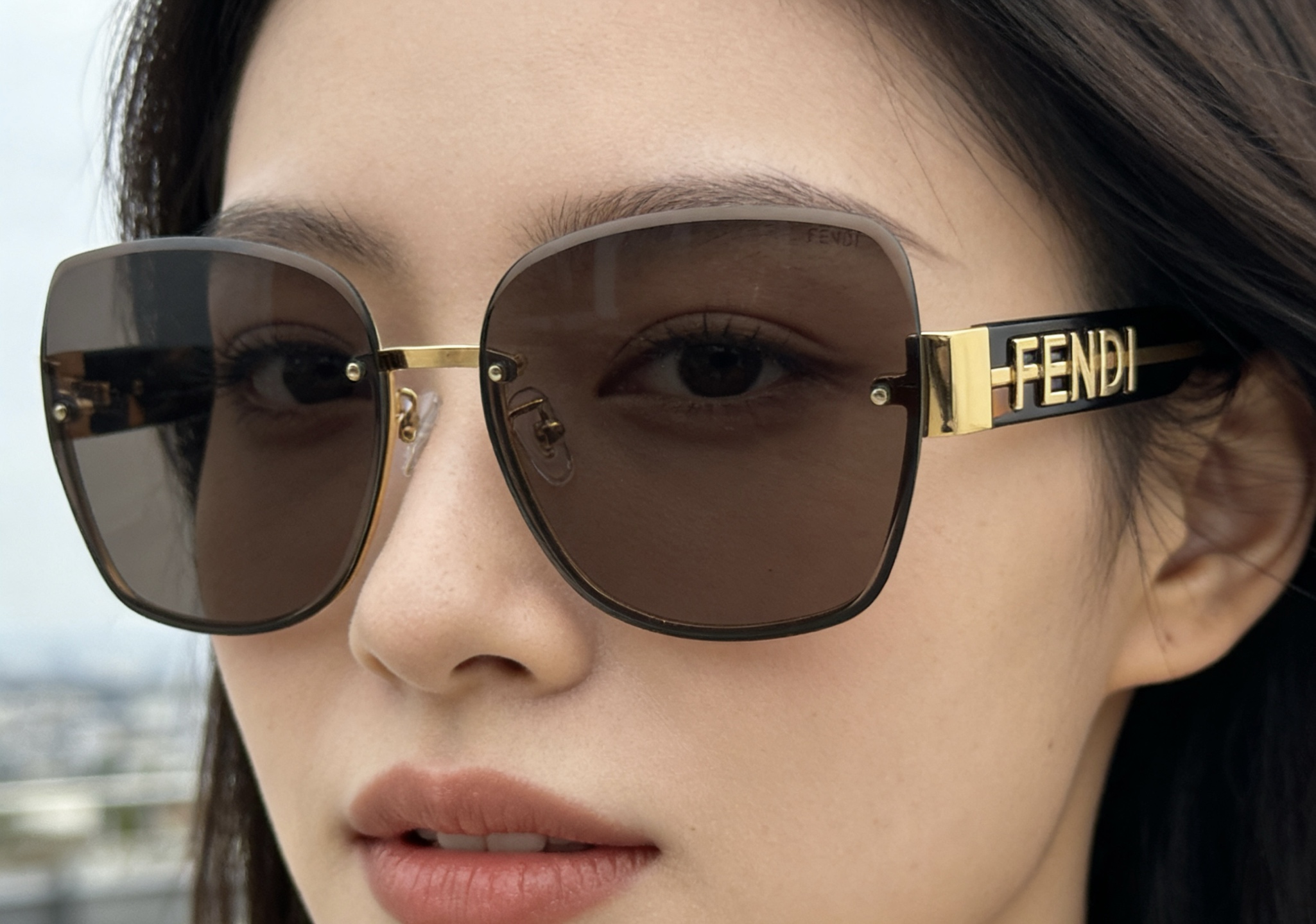 Fendi FENDI*MODEL：FE 40153I