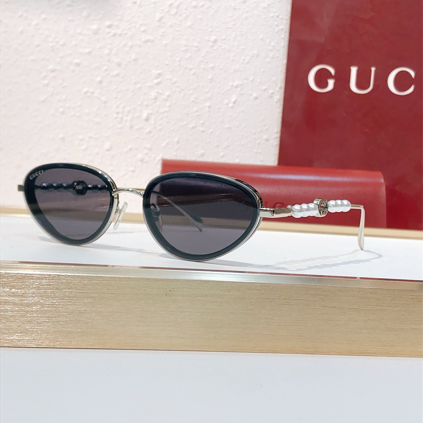 Gucci GUCC*