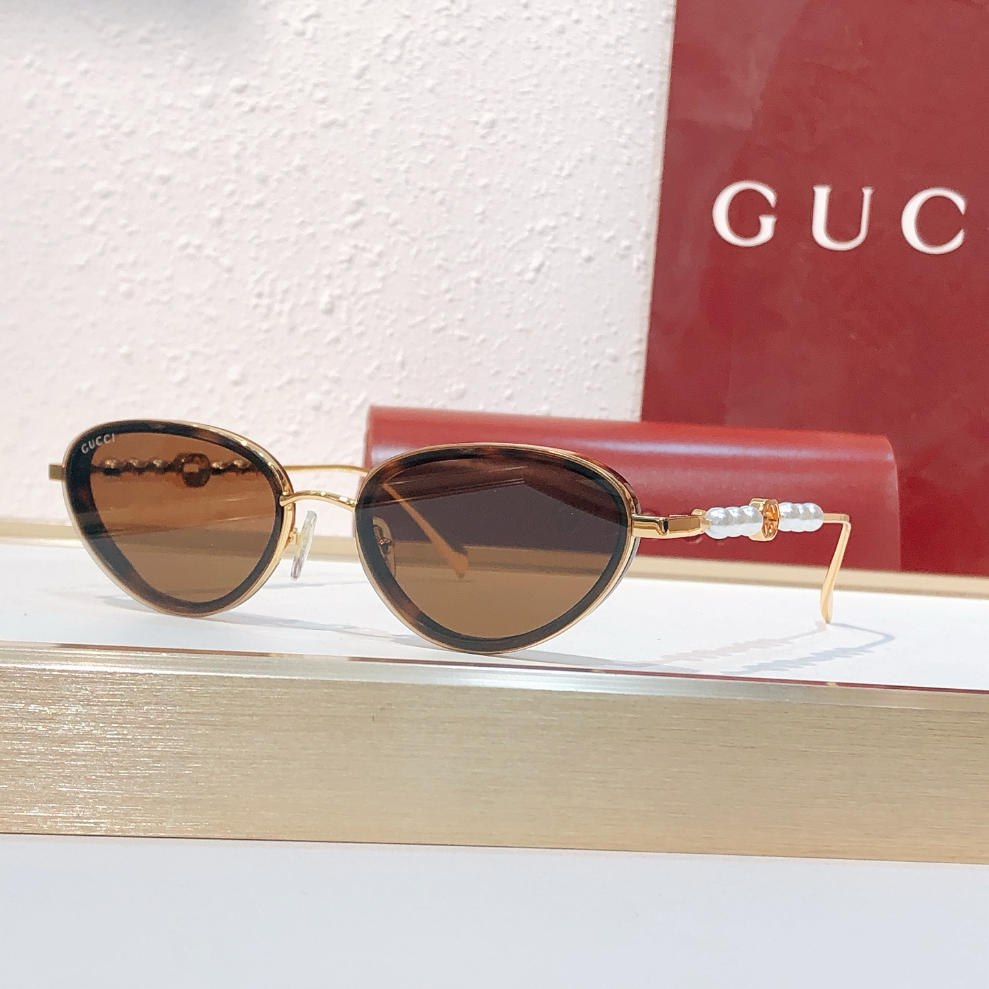Gucci GUCC*