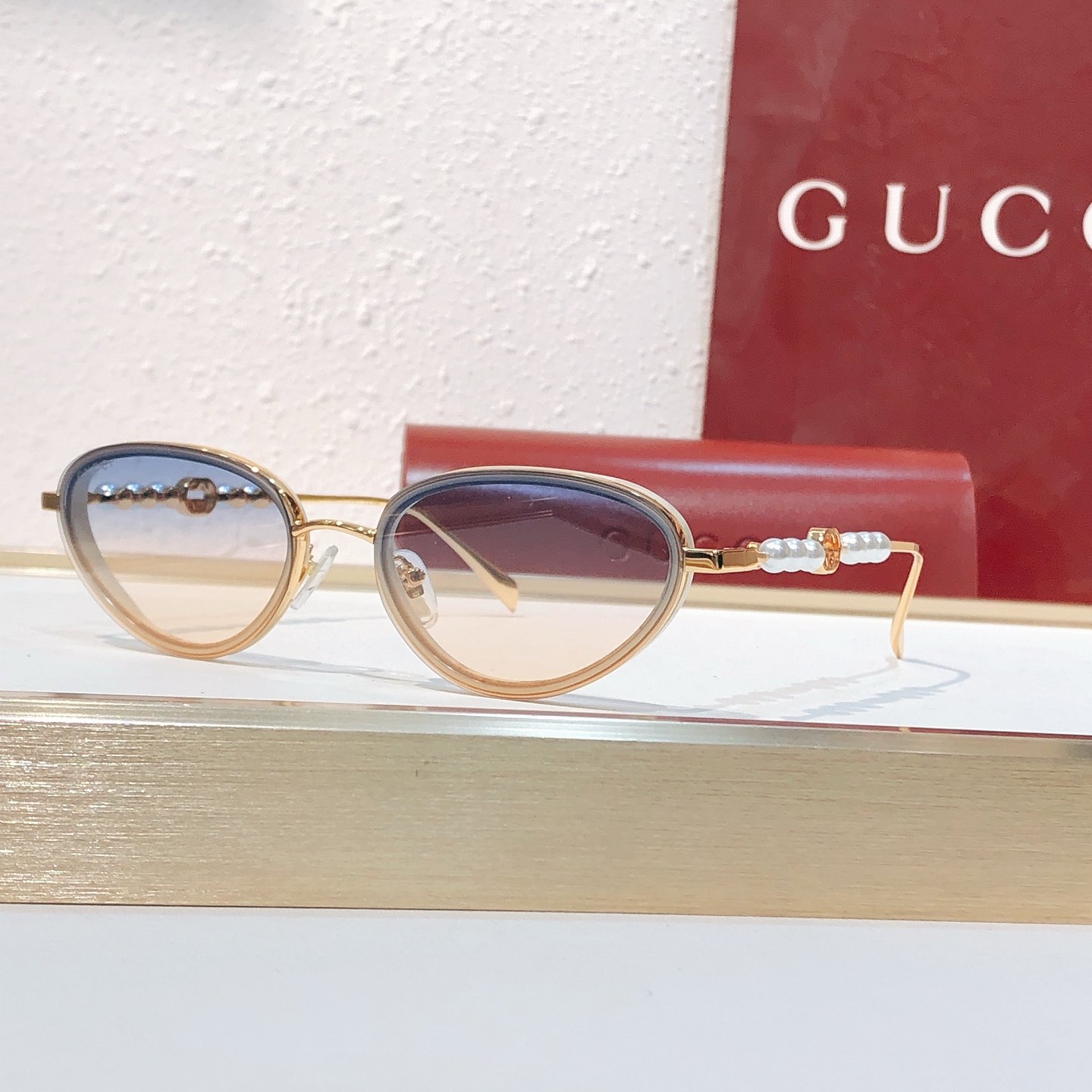 Gucci GUCC*