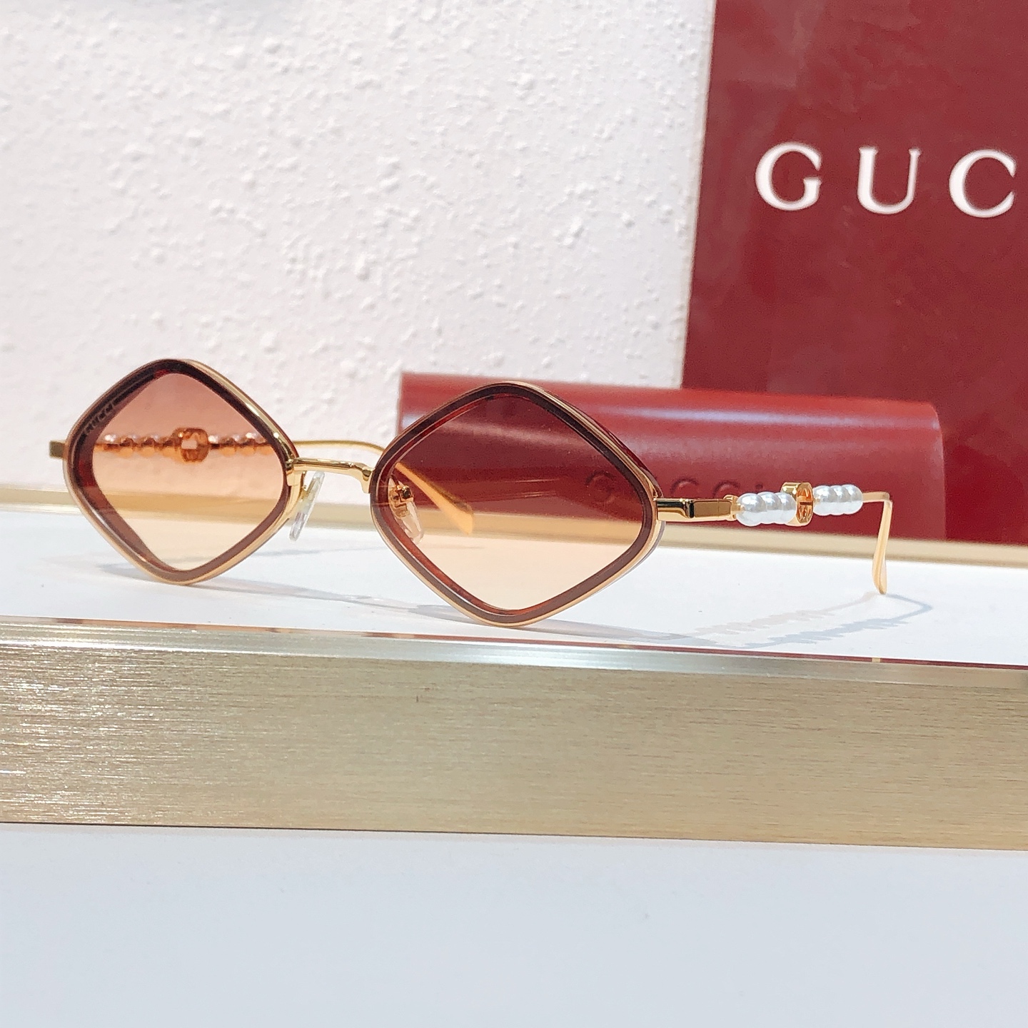 Gucci GUCC*
