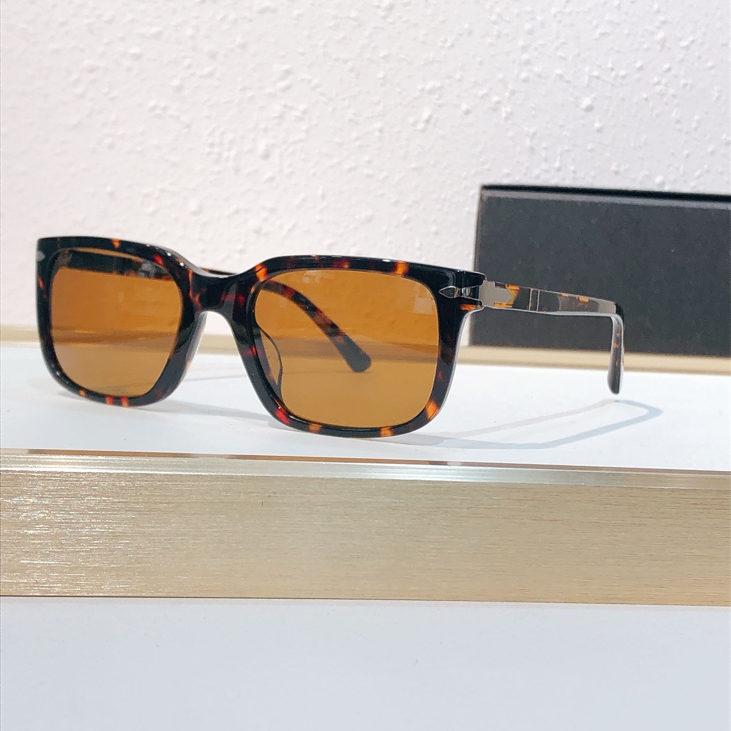 Unknown Perso*