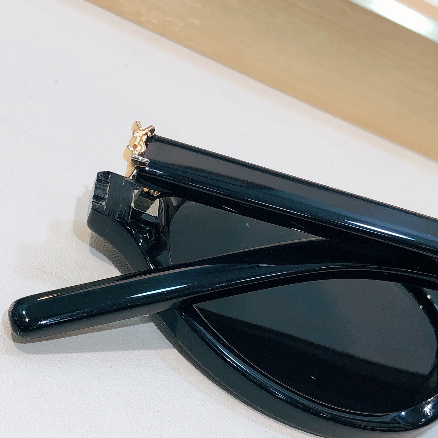 Saint Laurent SAINT LAUREN*