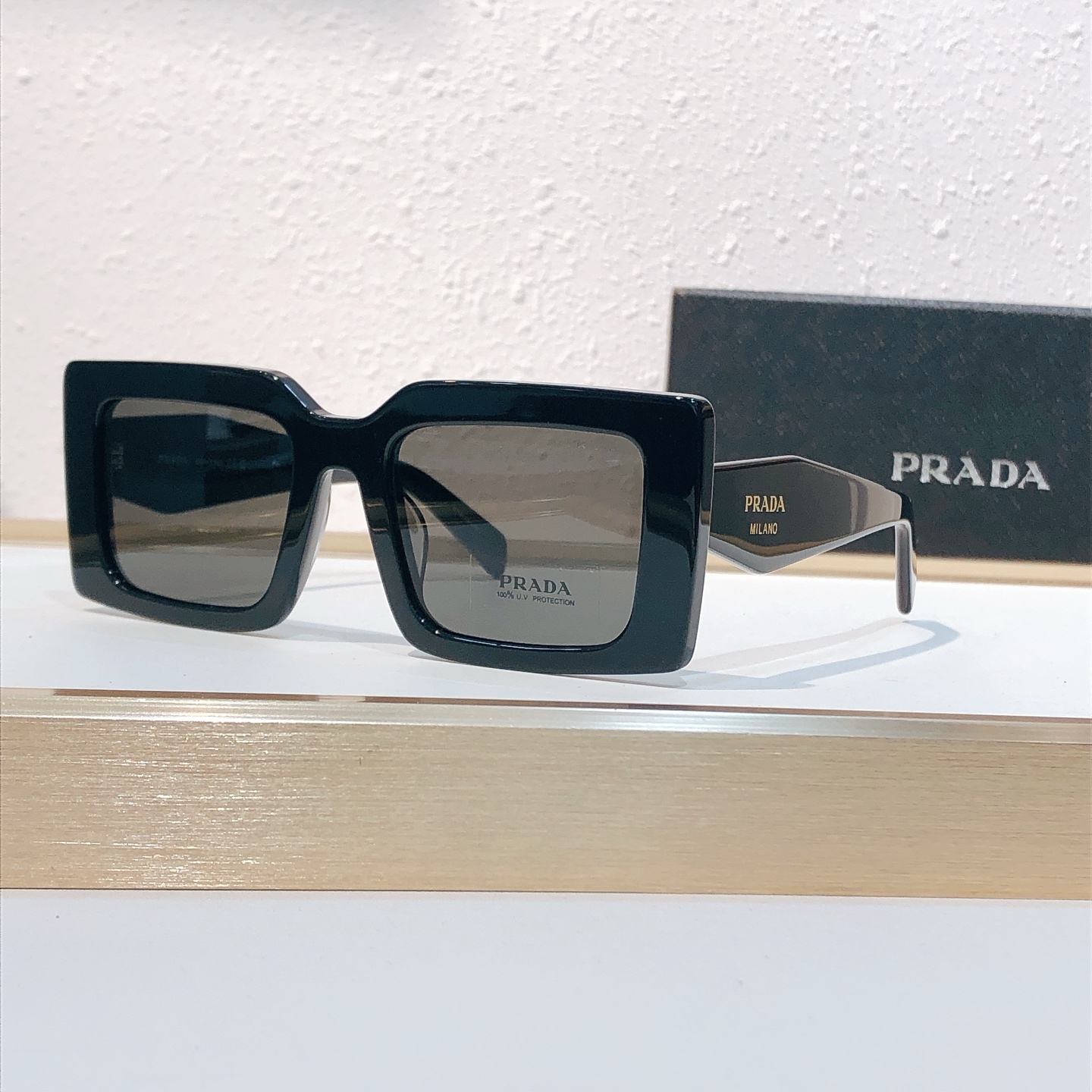 Prada PRAD*MODEL：PR D01SF