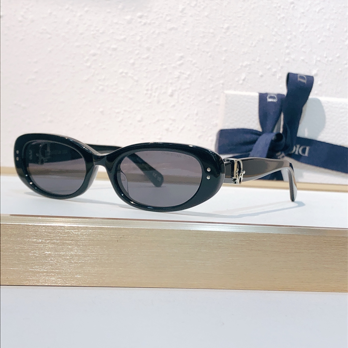 Dior DIO* MODEL：DIOR Oblique B1F
