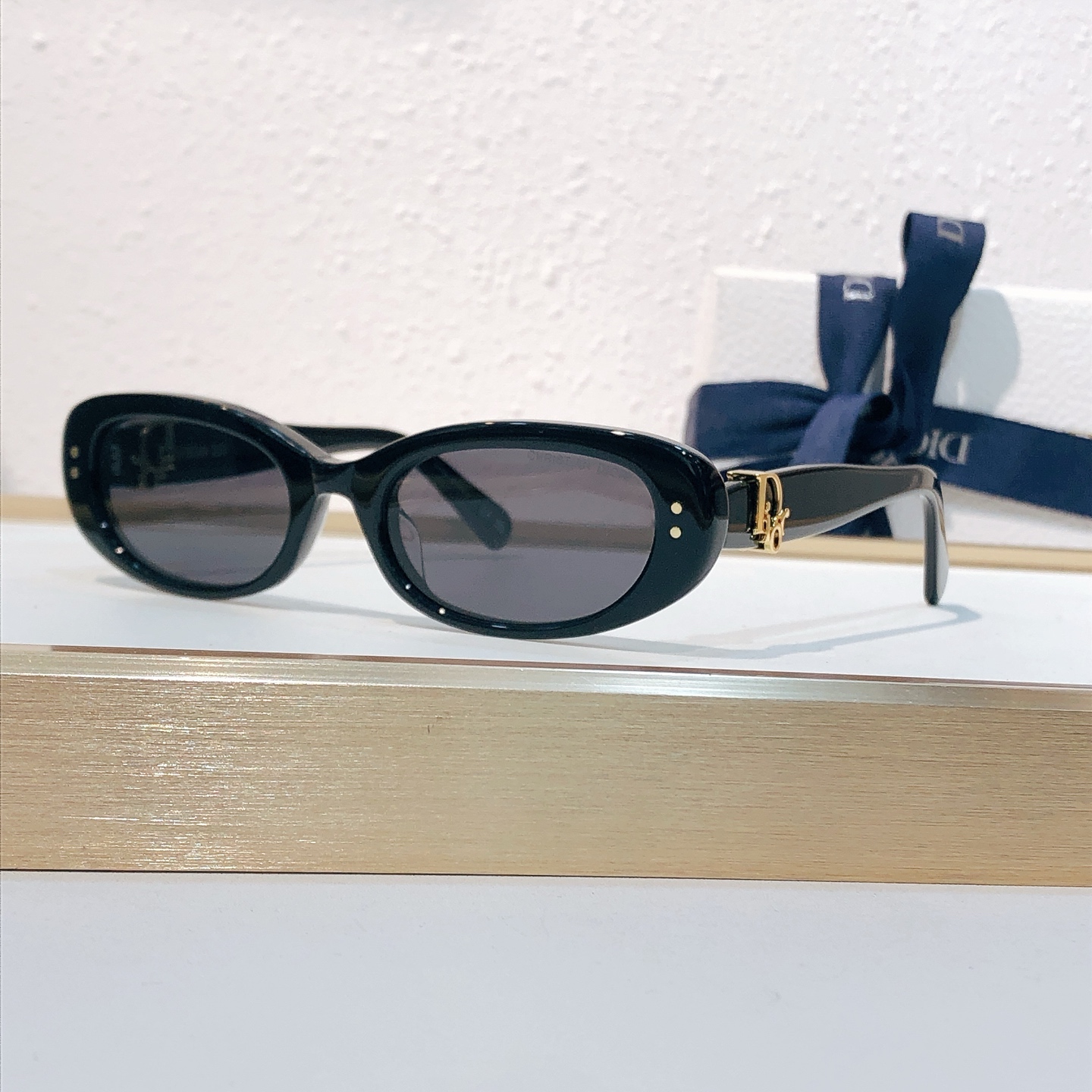 Dior DIO* MODEL：DIOR Oblique B1F