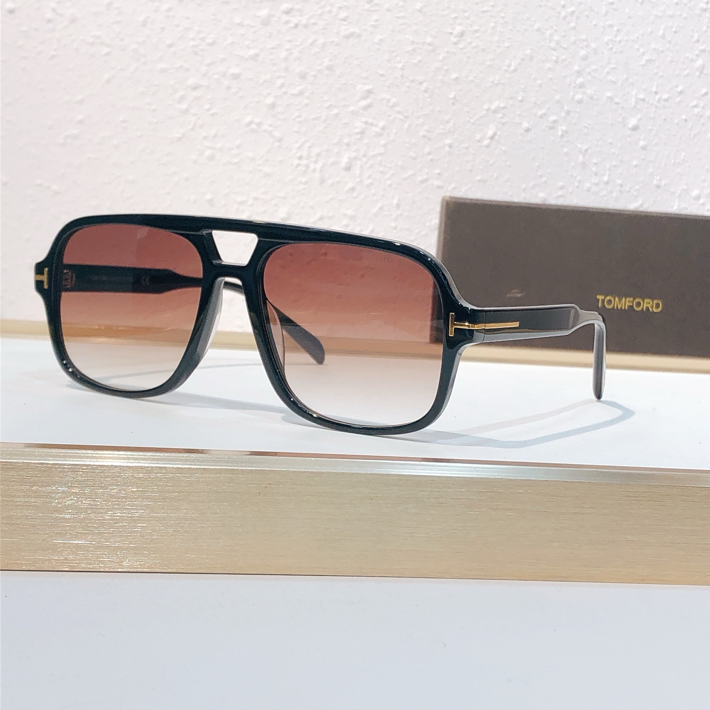 Tom Ford TOM FORD MODEL：FT884 SIZE：60口18-140 1001130