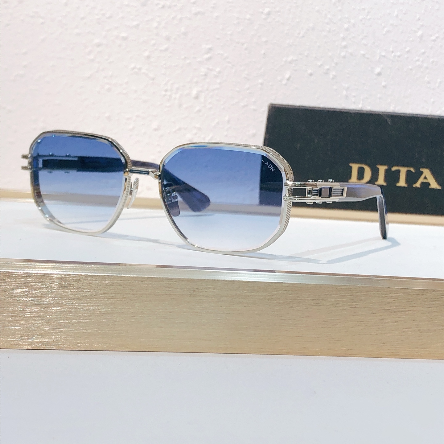 Unknown DITA*MODEL：DTS473-A